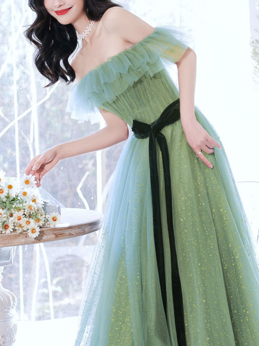 Elegant A-Line Green Long Prom Dresses with Tulle Skirt - Formal Graduation Party Gown for Women | Perfect for Homecoming, Prom Night & Special Occasions