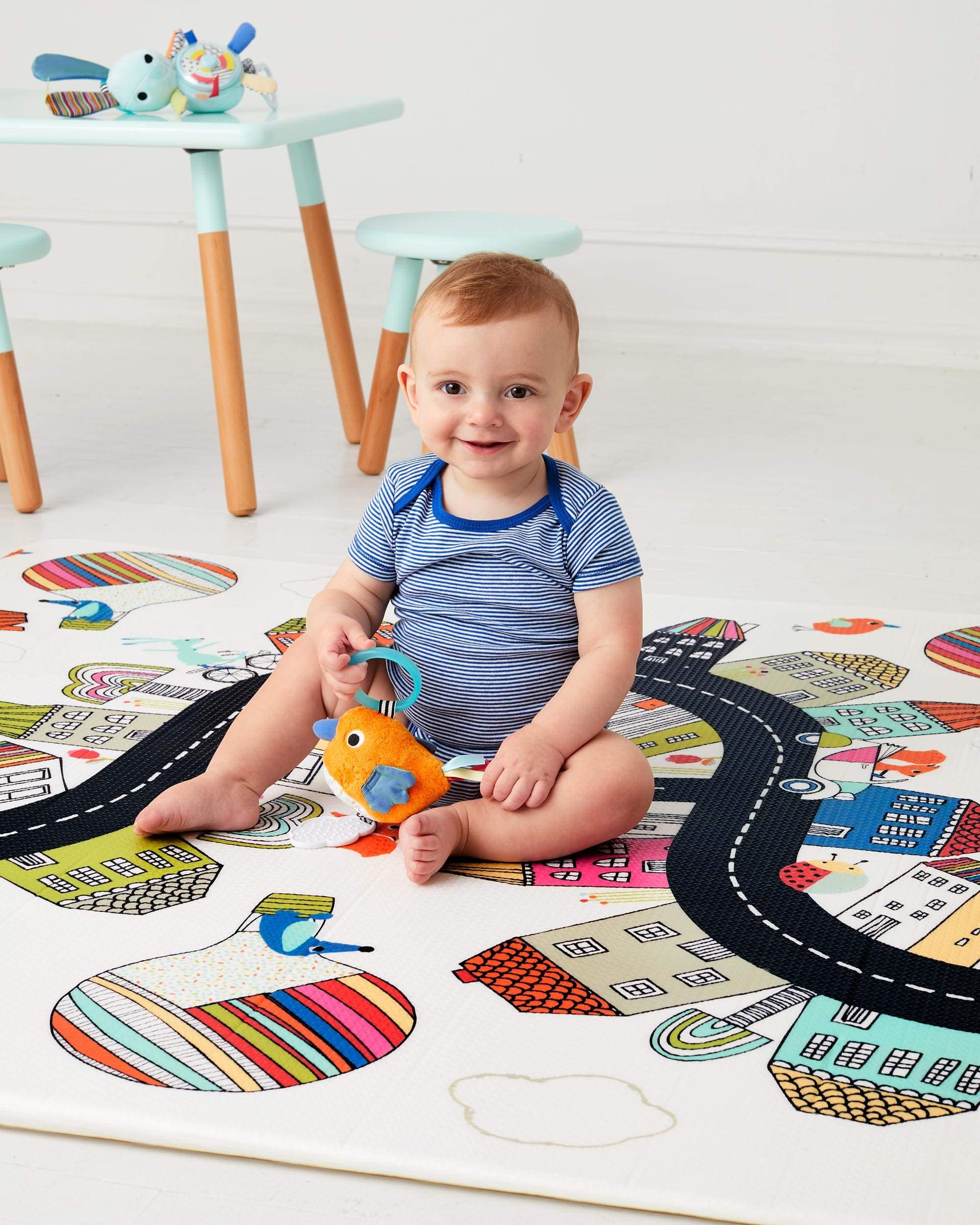 Skip Hop DoublePlay Reversible Playmat for Babies - Soft & Durable Activity Mat for Playtime, Tummy Time & Nursery Decor - Waterproof & Easy to Clean (Grey Chevron)