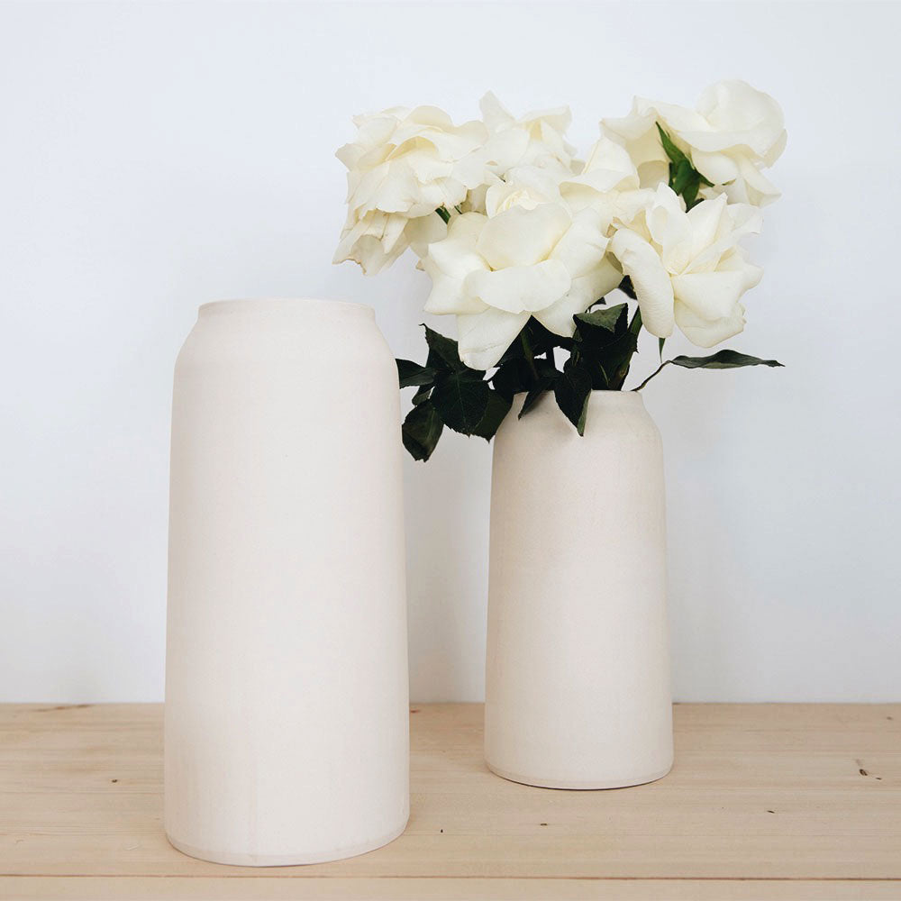 Elegant Ceramic Bouquet Vase - Handcrafted Floral Arrangement Centerpiece for Weddings, Home Decor & Gift Giving
