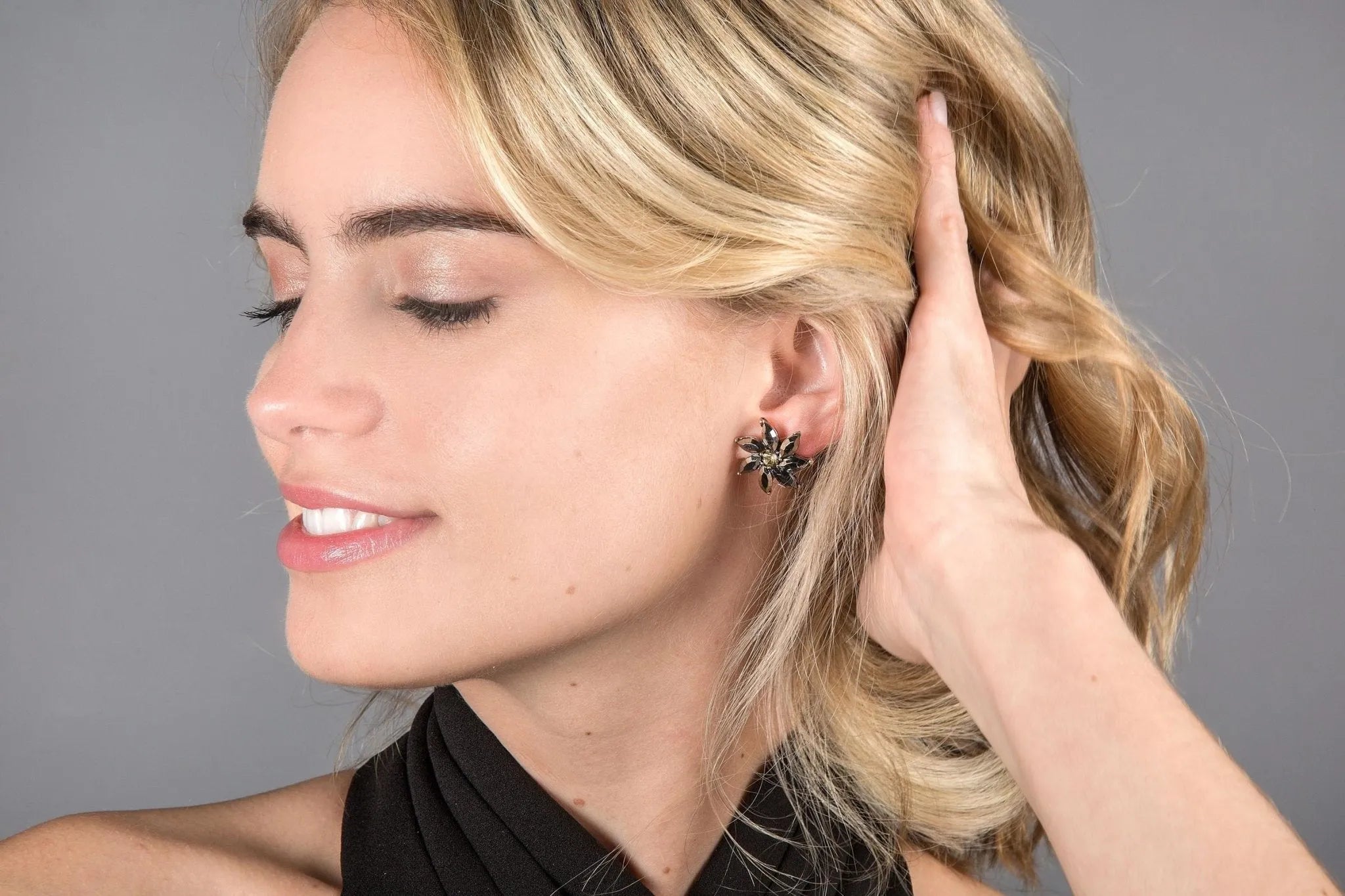 Elegant Crystal Flower Earrings for Women - Hypoallergenic Dainty Floral Stud Earrings - Perfect for Weddings, Parties & Everyday Wear