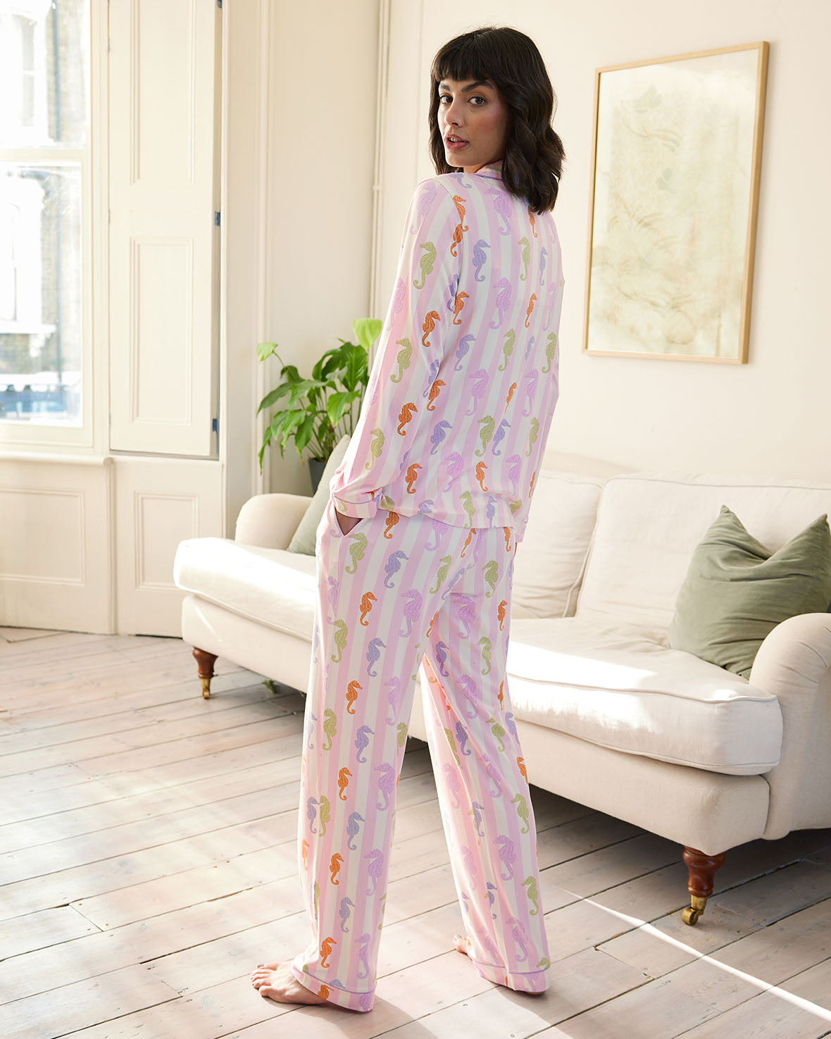 Seahorse Stripe Print Long Sleeve Pajama Set for Women - Soft & Comfortable Sleepwear for Nighttime & Lounge Wear
