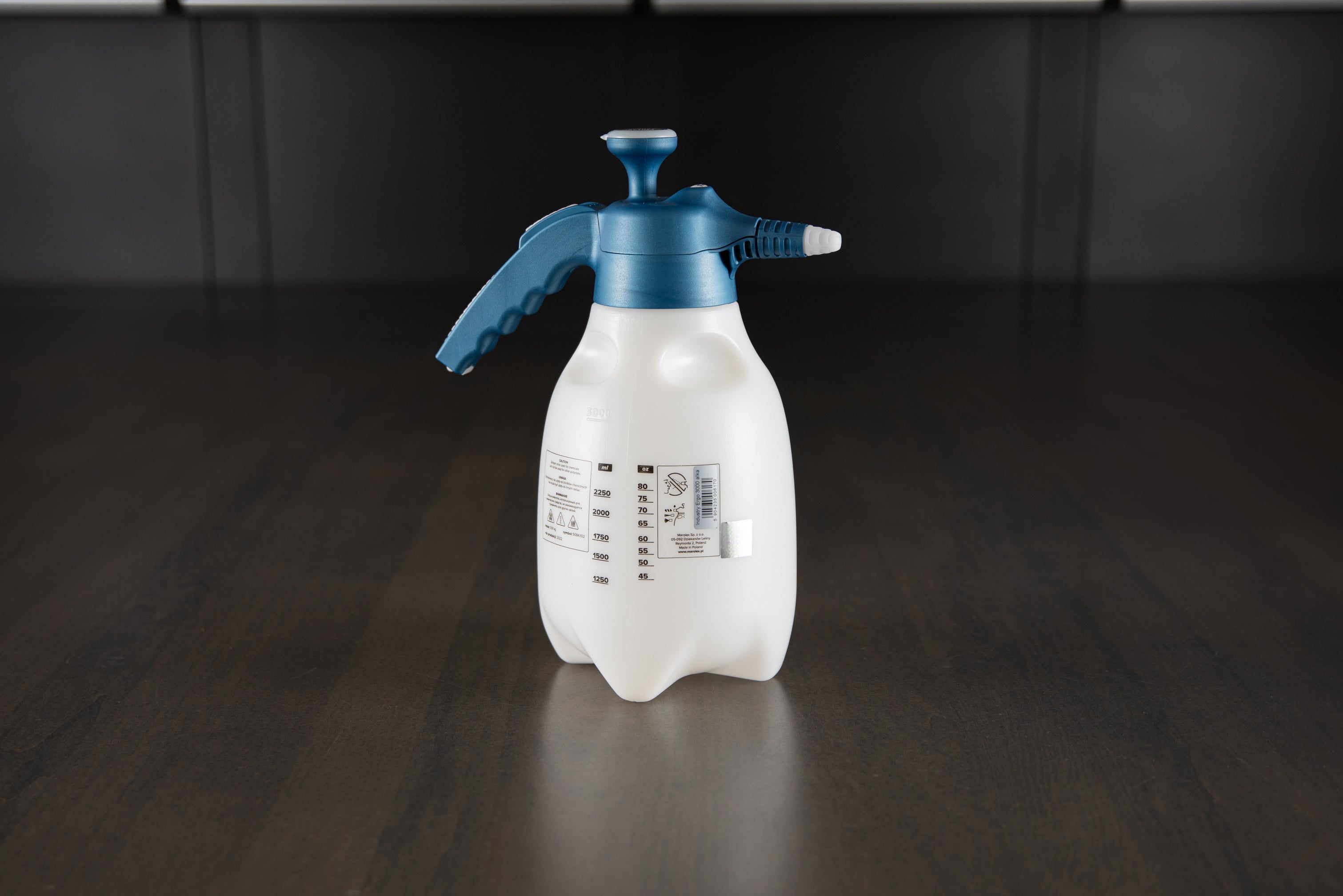 Marolex Ergonomic Industrial Spray Bottle - Heavy Duty Chemical Resistant for Cleaning, Gardening & Automotive Use