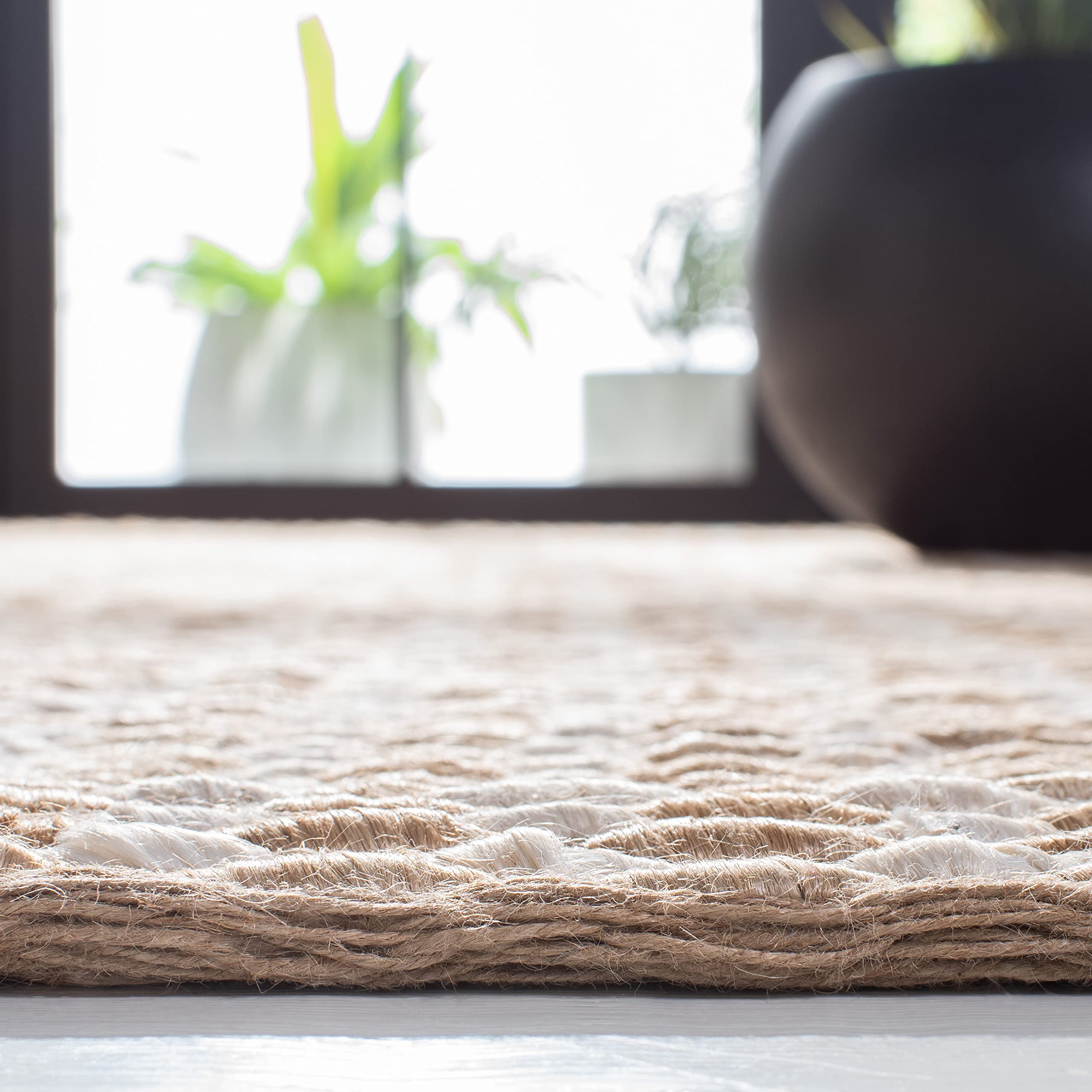 SAFAVIEH Handmade Natural Jute Area Rug 8' x 10' - Farmhouse Style in Natural & Ivory | Durable for High Traffic Living Room & Bedroom | Eco-Friendly Home Decor for Cozy Spaces (NF110B)
