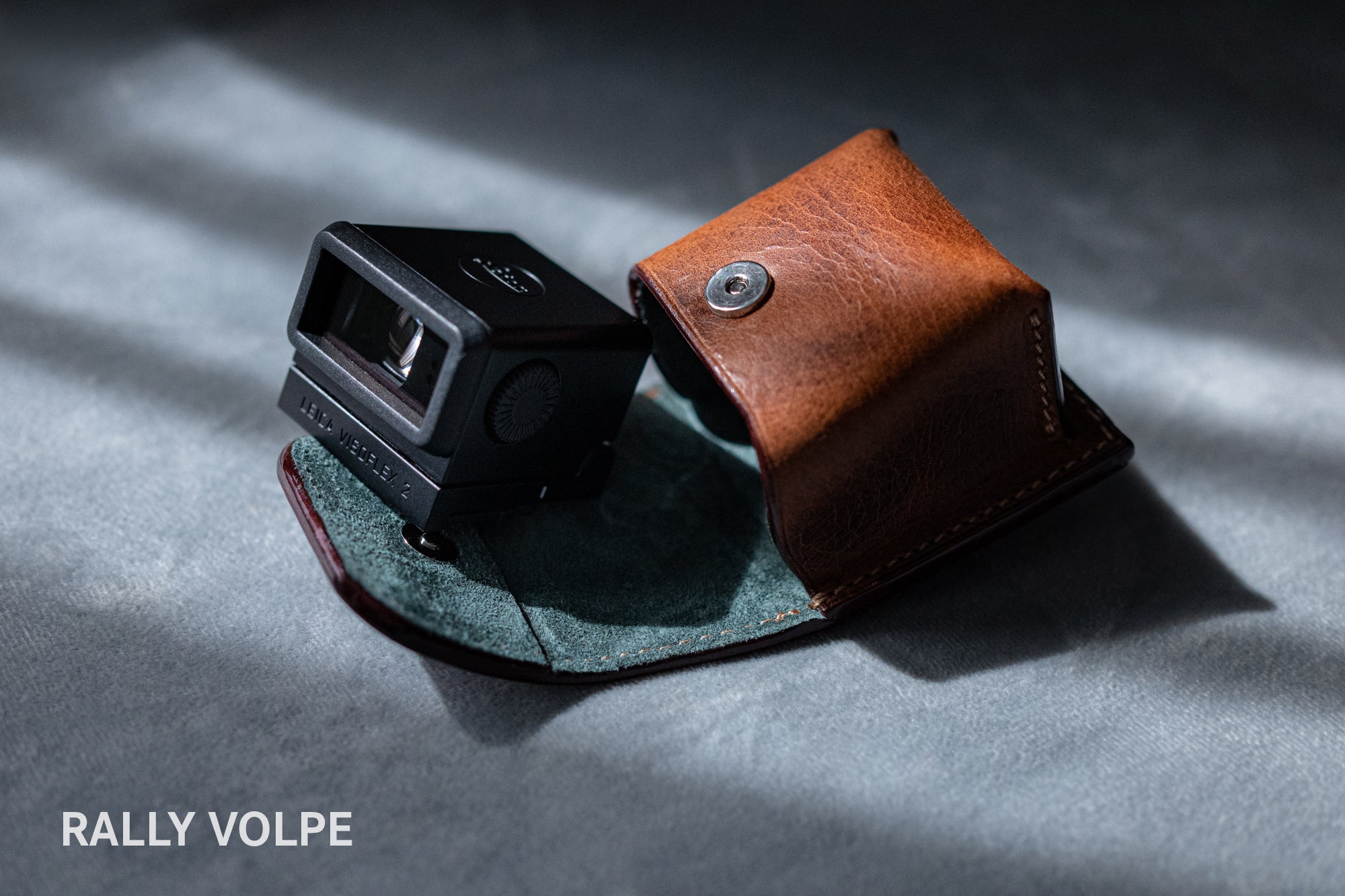 Arte di Mano Genuine Leather Pouch for Leica Visoflex 2 - Premium Novonappa Tan Case | Protective Cover for Camera Accessories | Perfect for Travel & Photography Enthusiasts