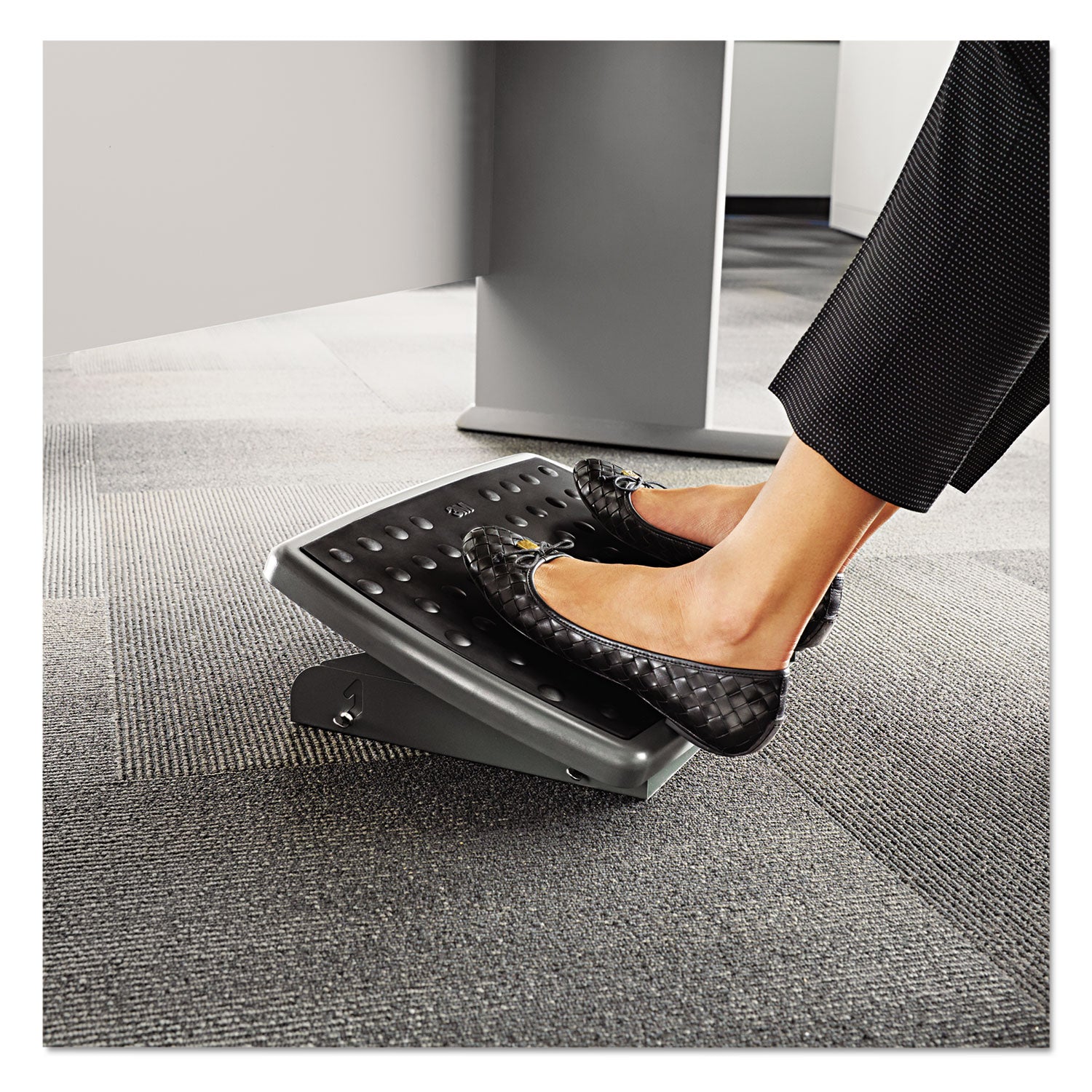3M™ Adjustable Height & Tilt Footrest with Non-Slip Platform - 18