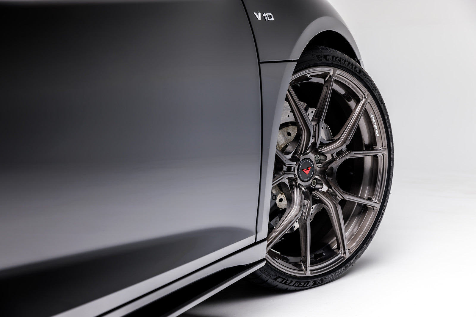 Audi R8 20 VPX 101 Liquid Smoke - High Performance Car Accessory for Racing & Car Enthusiasts - Perfect for Track Days & Auto Shows