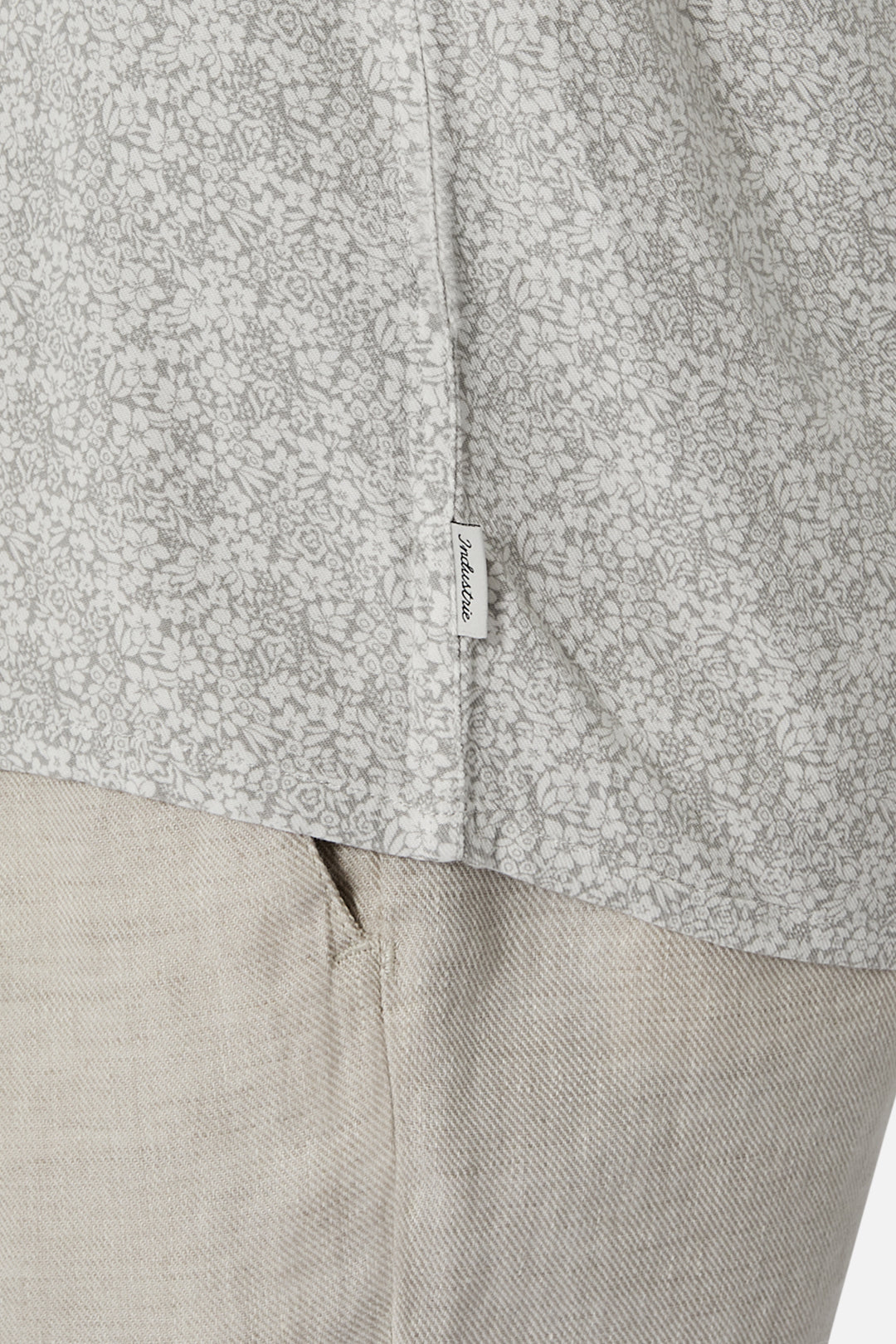 Vidigal Short Sleeve Shirt for Men - Grey & White Casual Button Down Shirt | Perfect for Summer Outfits, Beach Wear, and Office Casual Fridays
