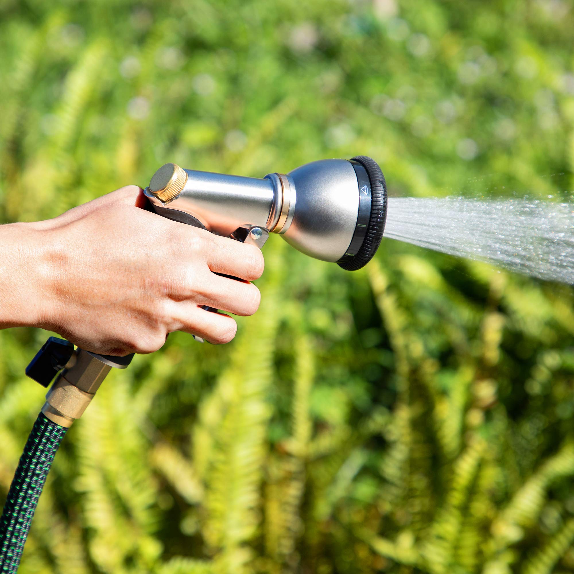 Expandable Garden Hose 25 to 75 Ft - Lightweight Flexible Water Hose with Triple Layer Latex Core - Compact Retractable Hose with Metal Nozzle & Holder - Perfect for Lawn, Garden, Patio & Car Washing