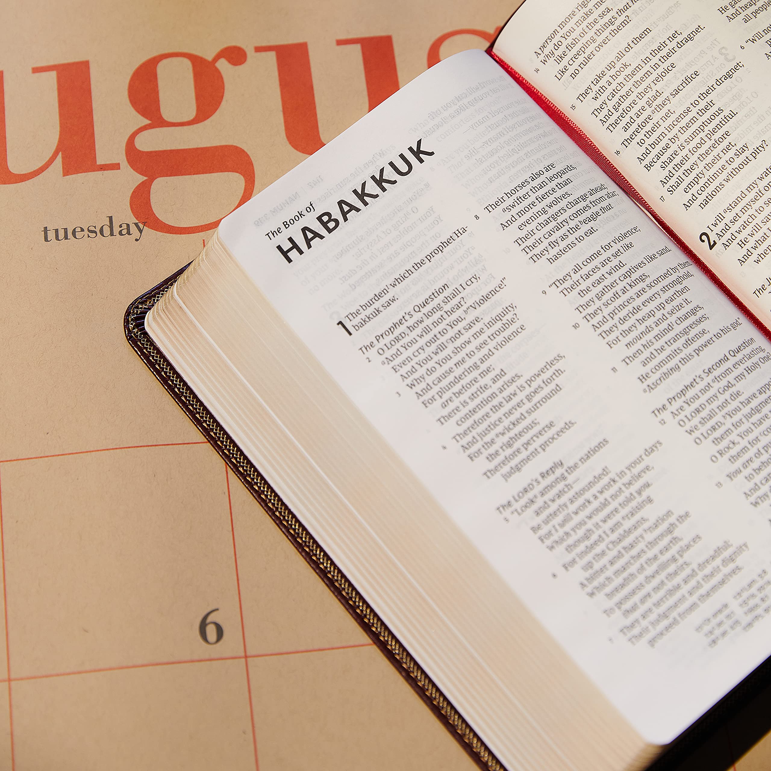 NKJV Holy Bible - Giant Print, Hardcover, Red Letter for Easy Reading & Study