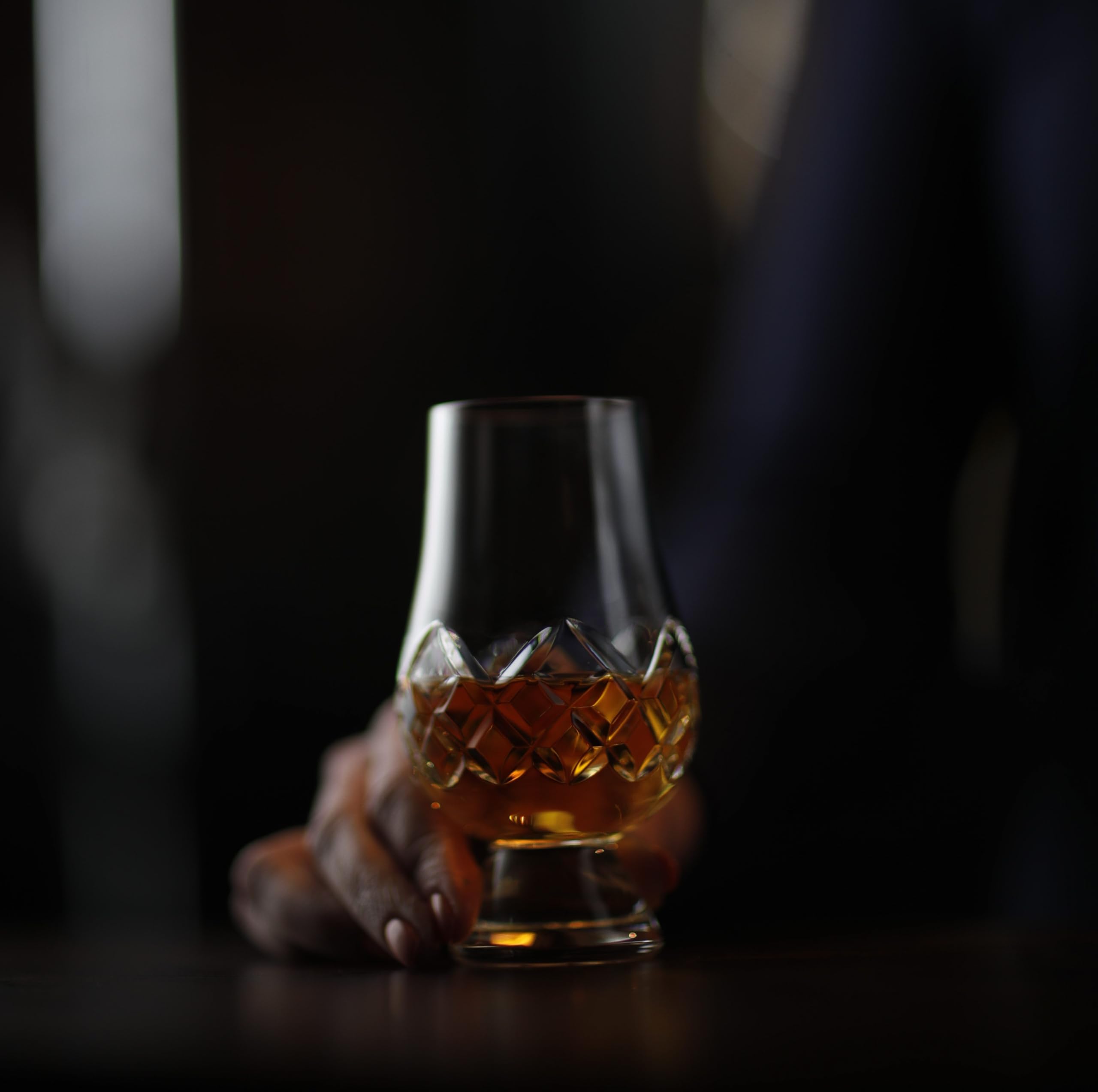 Premium GLENCAIRN Cut Crystal Whiskey Glasses Set of 2 - Ideal for Scotch, Bourbon & Whiskey Tasting, Perfect Gift for Whiskey Lovers & Home Bar Decor