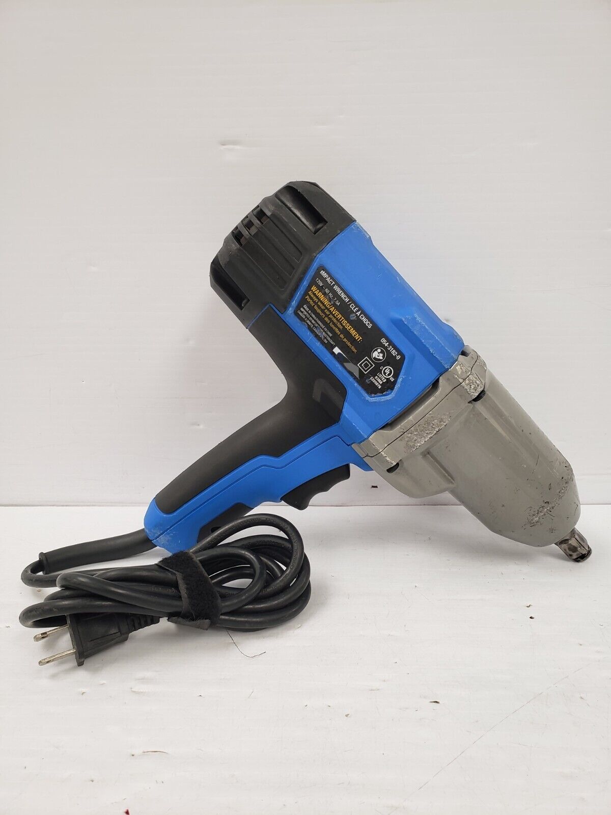 Mastercraft 054-3182-0 Impact Wrench - Heavy Duty Power Tool for Automotive Repair & Construction Projects