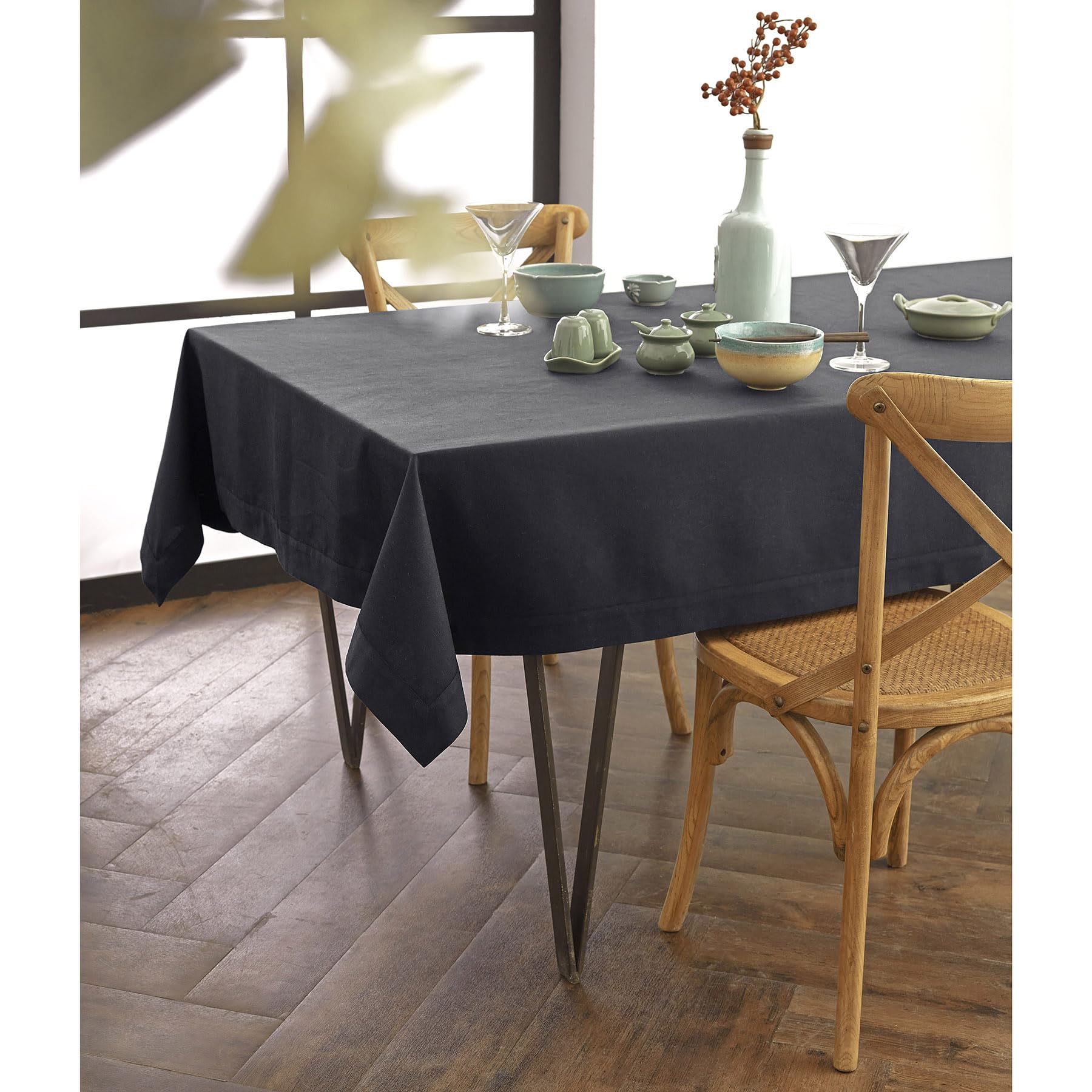 Solino Home 60 x 120 Inch Rectangle Tablecloth - Premium Cotton Linen Blend in Elegant Grey - Machine Washable Dining Table Cover for Wedding, Party, Easter & Mother's Day Decor - Perfect for Indoor and Outdoor Gatherings