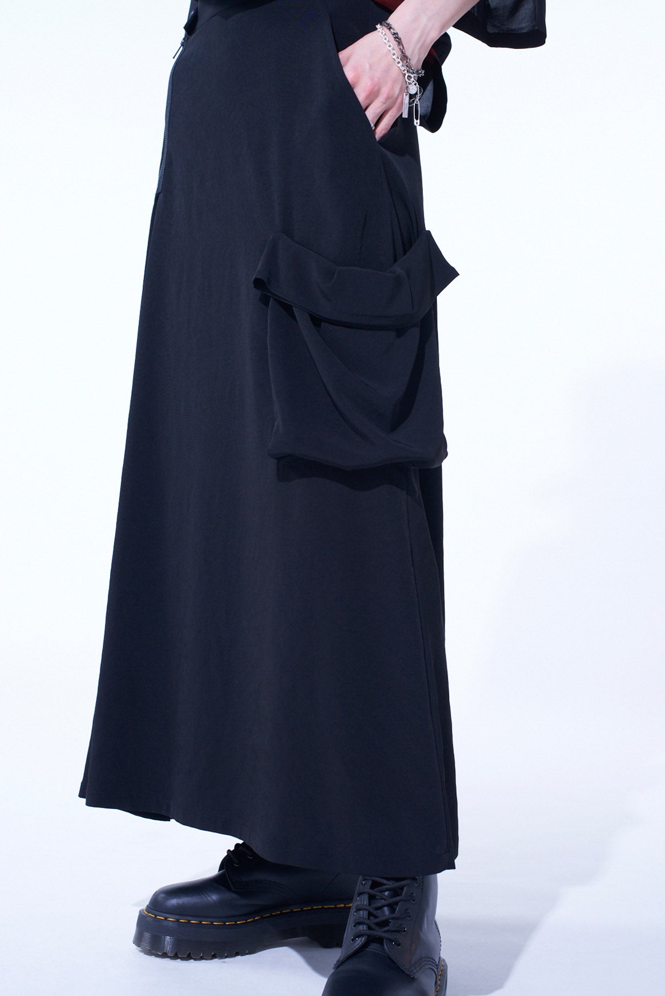 Elegant Crepe de Chine Pocket Skirt for Women - Stylish & Comfortable A-Line Skirt with Pockets - Perfect for Office, Casual Wear & Special Occasions