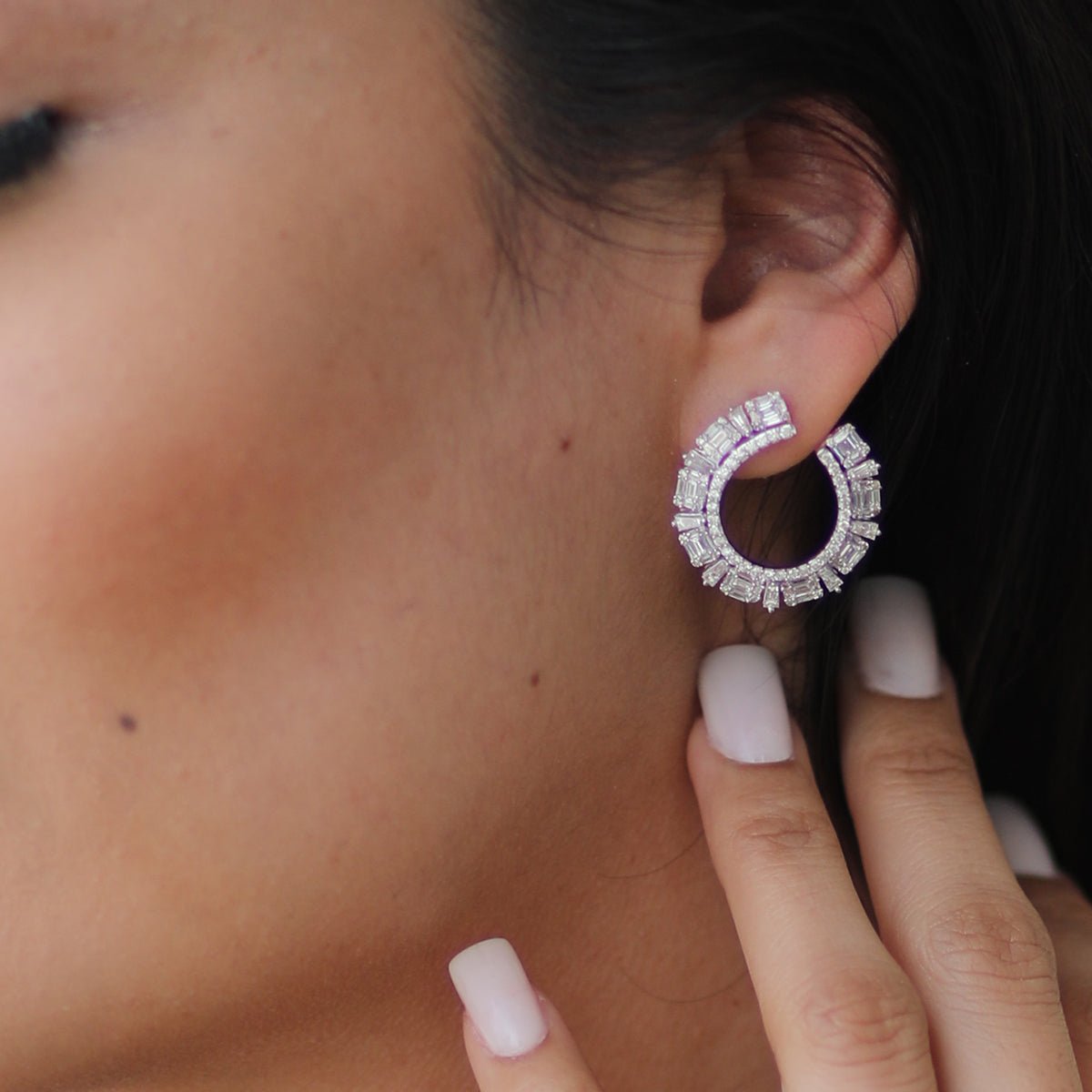 18K White Gold Diamond Fashion Cuff Earrings for Women - Elegant Statement Jewelry for Parties, Weddings & Special Occasions