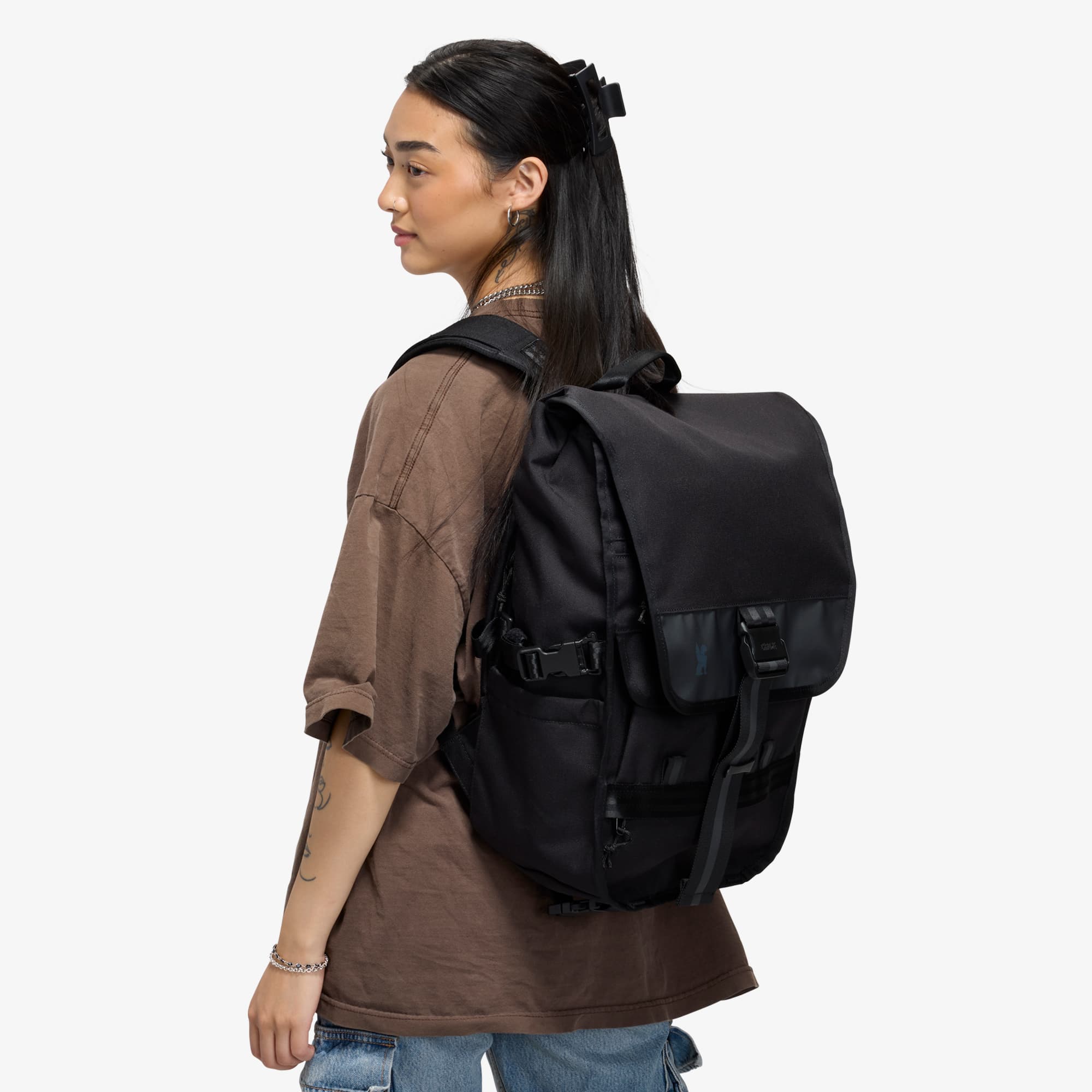Warsaw 30L Backpack - Lightweight Durable Travel Hiking Daypack for Men & Women - Perfect for Outdoor Adventures, Commuting & Daily Use