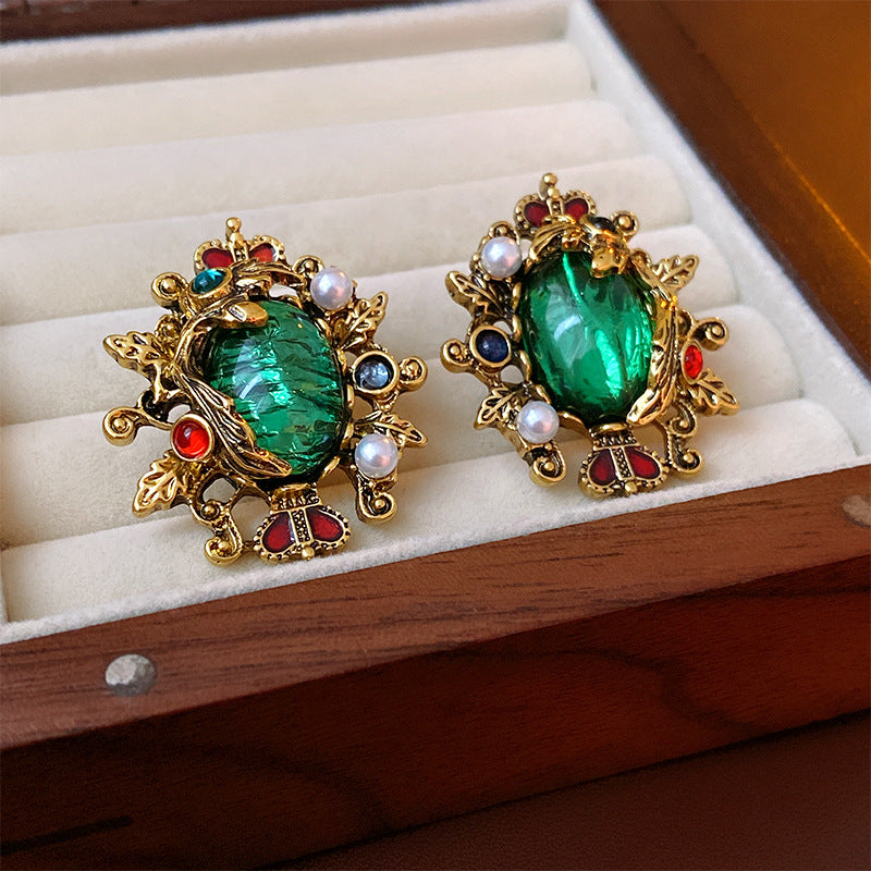 Luxury Vintage Crown Pearl Stud Earrings for Women - 14K Gold Plated Elegant Jewelry Gift (HE14025) | Perfect for Weddings, Parties & Special Occasions
