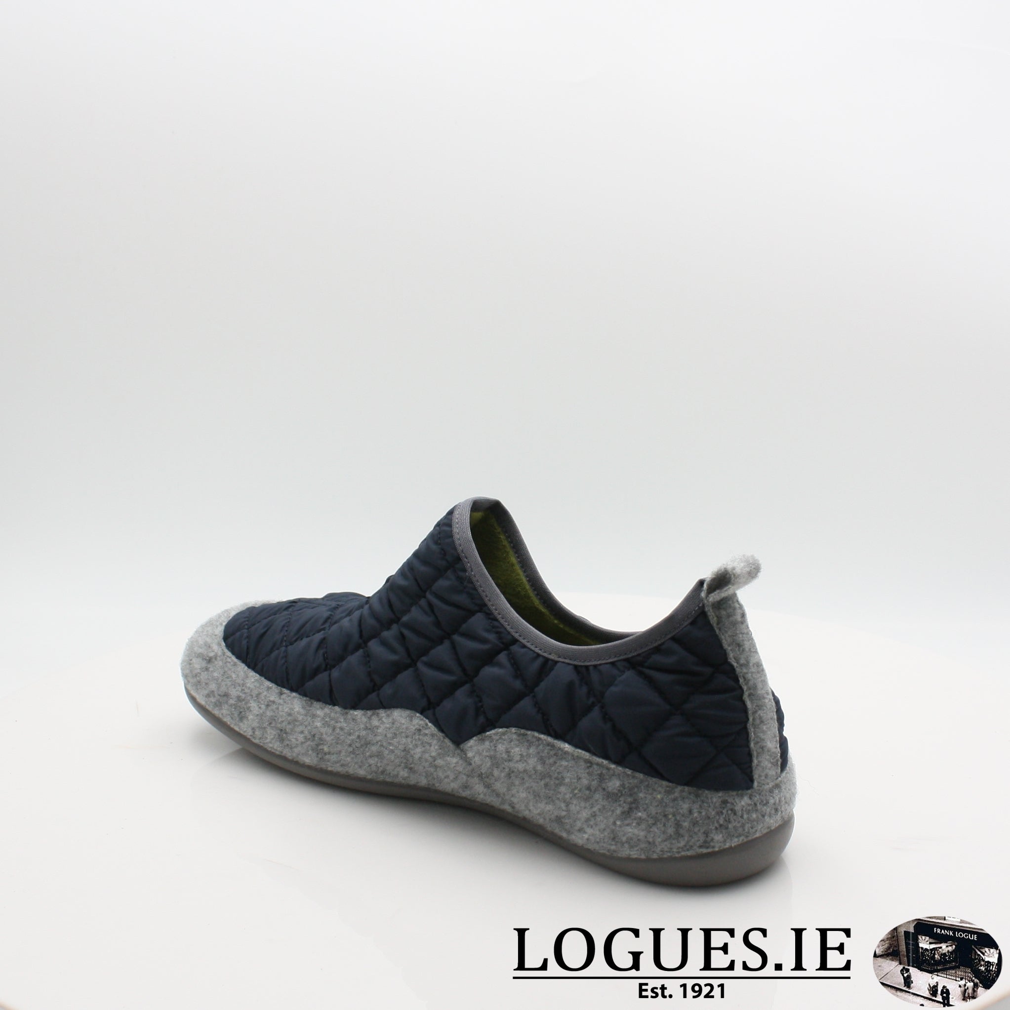 NIL UM TONI PONS Comfortable Slip-On Slippers for Men & Women - Soft Indoor/Outdoor House Shoes for Relaxation & Casual Wear
