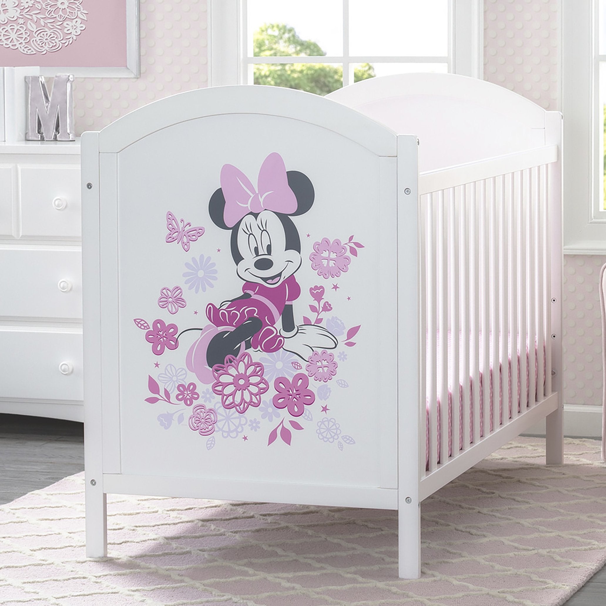 Minnie Mouse 4-in-1 Convertible Baby Crib - Nursery Furniture for Girls, Toddler Bed & Daybed - Perfect for Disney Themed Bedrooms & Baby Showers