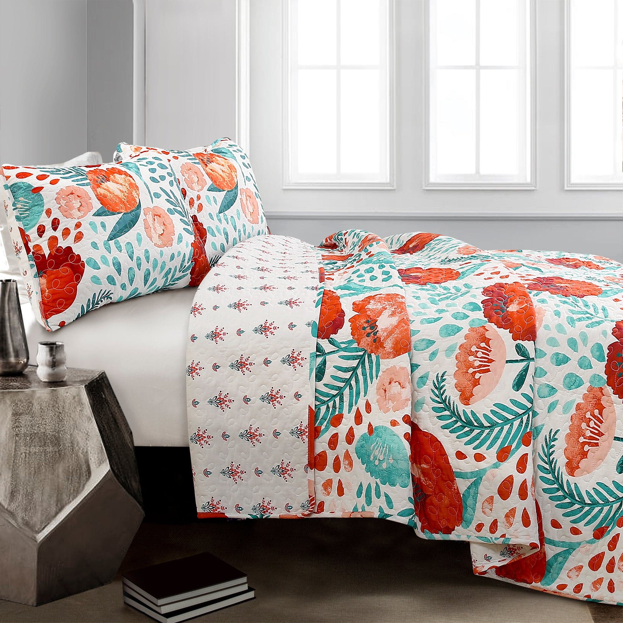 Poppy Garden Quilt 3-Piece Bedding Set - Floral Duvet Cover, Pillow Shams & Bed Skirt - Perfect for Spring & Summer Bedroom Decor