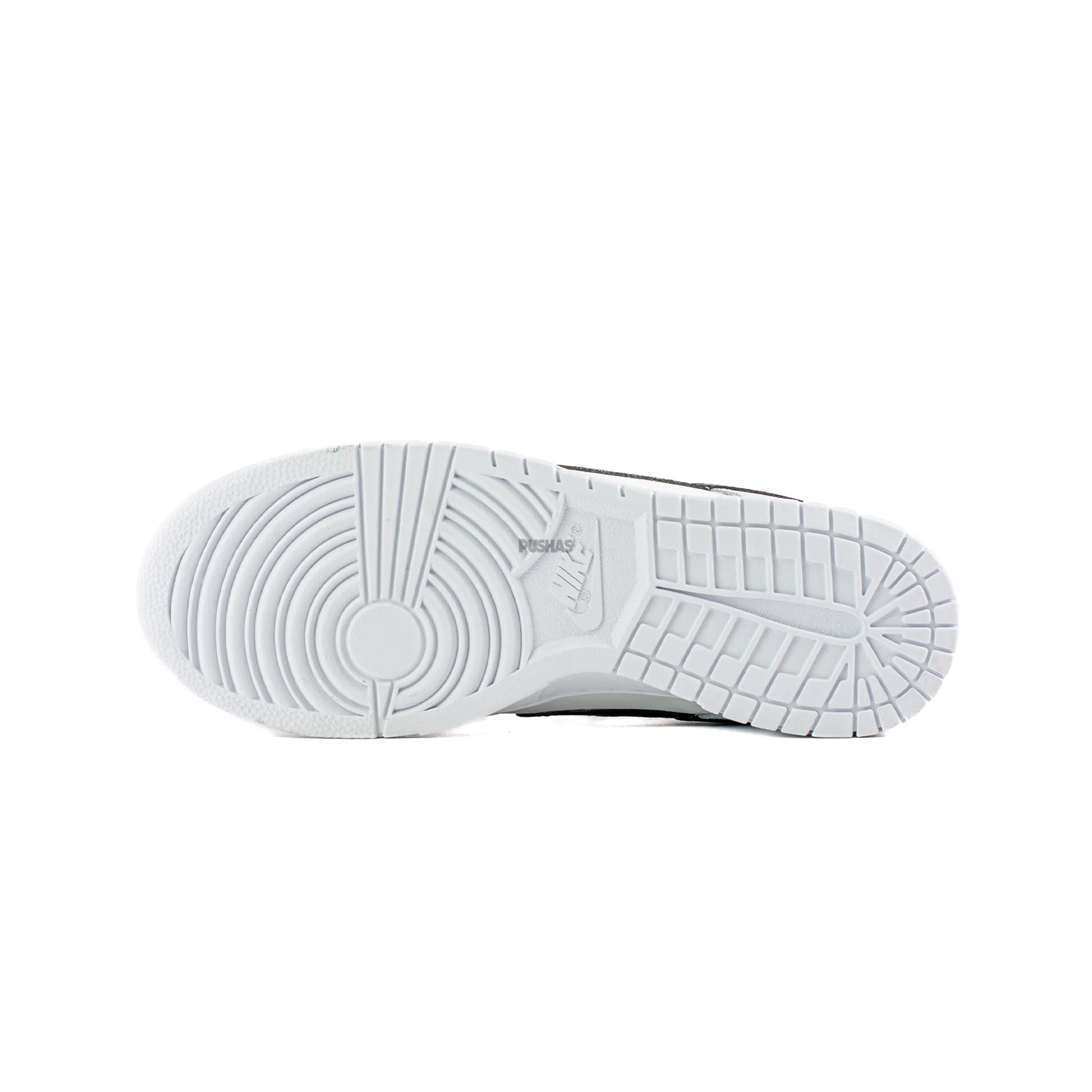 Nike Dunk Low 'Reverse Panda' Sneakers (2022) - Men's Basketball Shoes for Casual Wear & Street Style Fashion