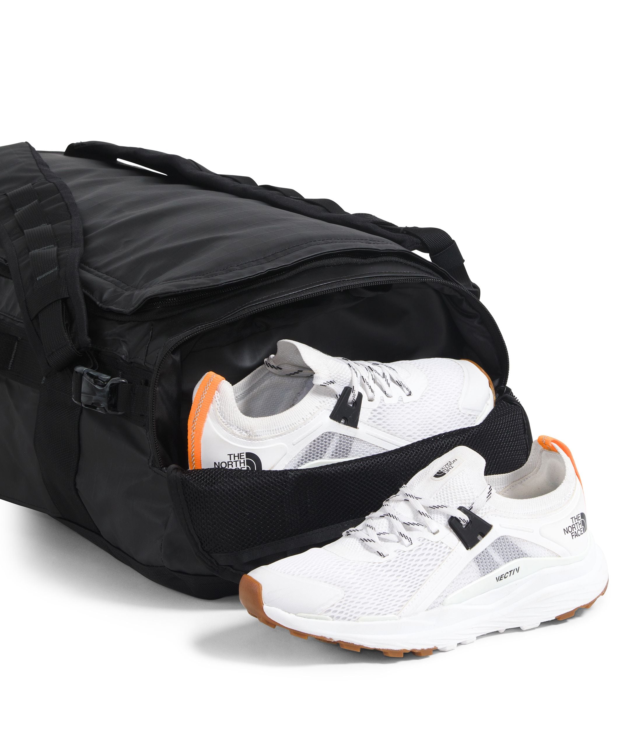 The North Face Base Camp Voyager Duffel 32L - Durable Travel Duffel Bag for Hiking, Camping & Gym - Water-Resistant & Lightweight Carry-On Luggage
