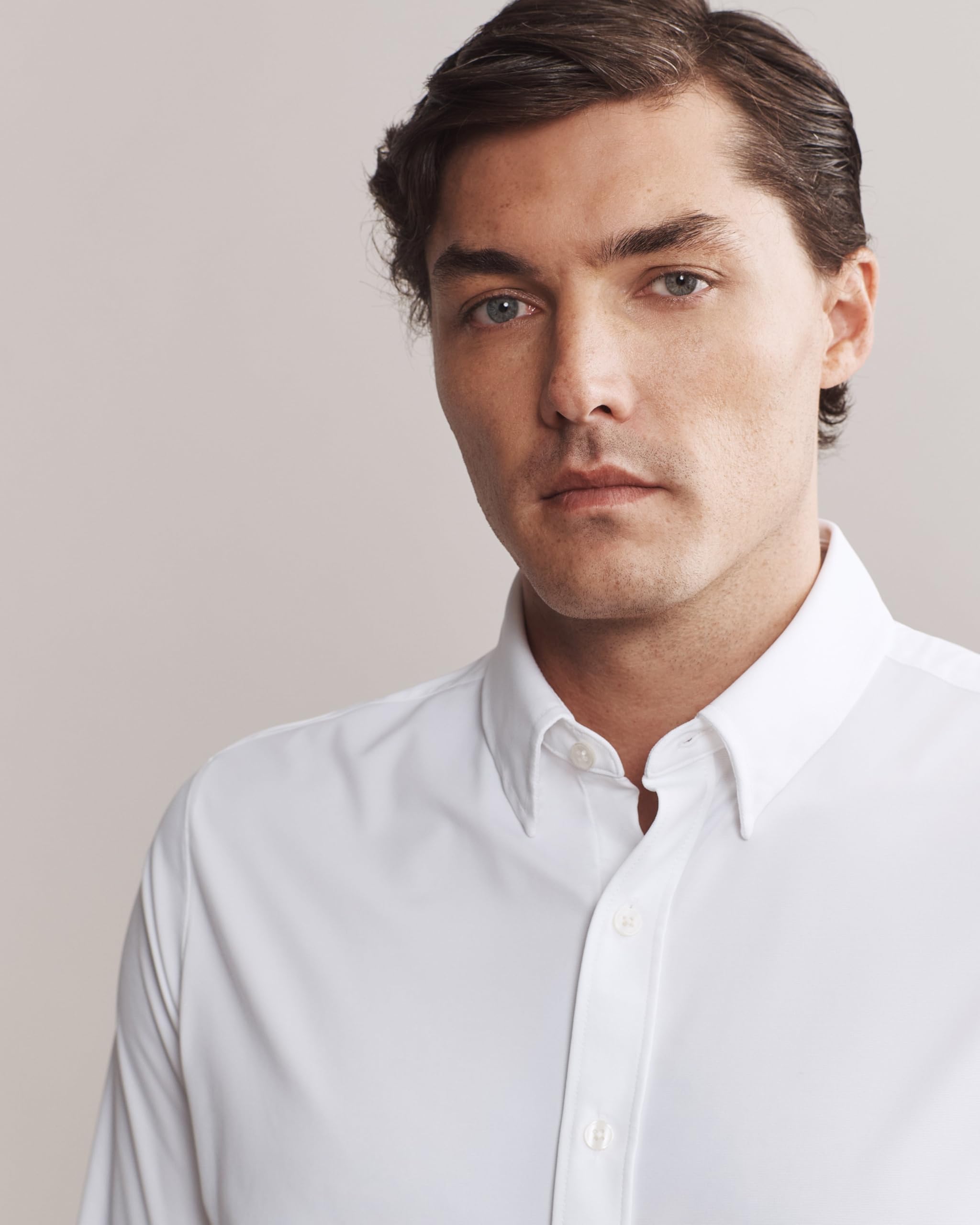 Rhone Men's Commuter Performance Dress Shirt - Wrinkle Resistant & Machine Washable Classic Fit Button Down Shirt for Business Casual & Office Wear
