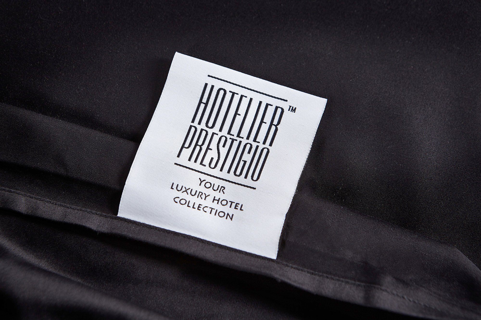 Premium Hotelier Prestigio™ Onyx Black Fitted Sheet Set - Queen Size, 100% Egyptian Cotton, Deep Pocket, Wrinkle Resistant - Perfect for Luxury Hotels, Guest Rooms & Upscale Bedrooms