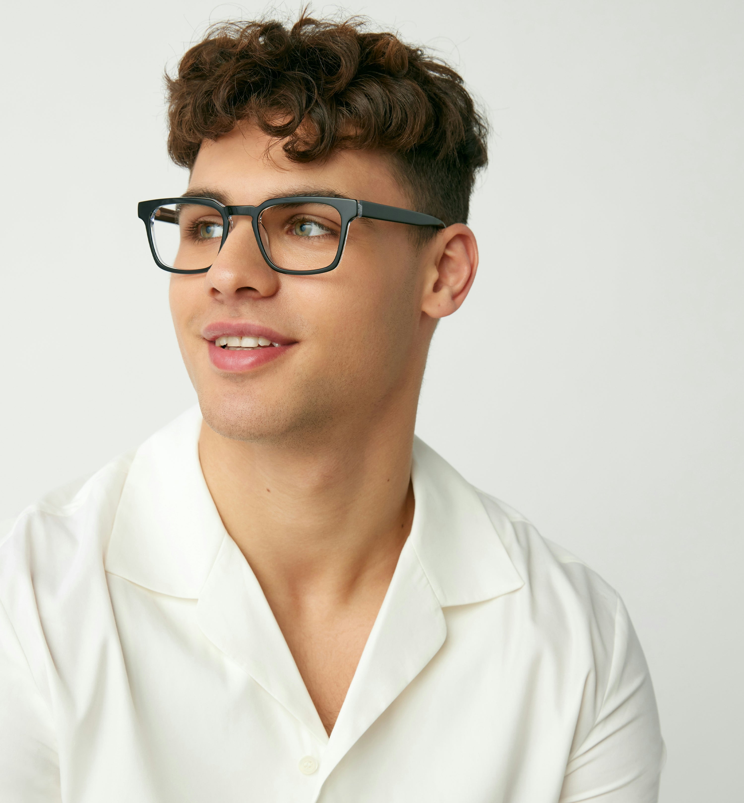 Stylish Aviator Eyeglasses for Men & Women - Trendy Retro Pilot Sunglasses with UV Protection - Perfect for Driving, Travel & Outdoor Activities