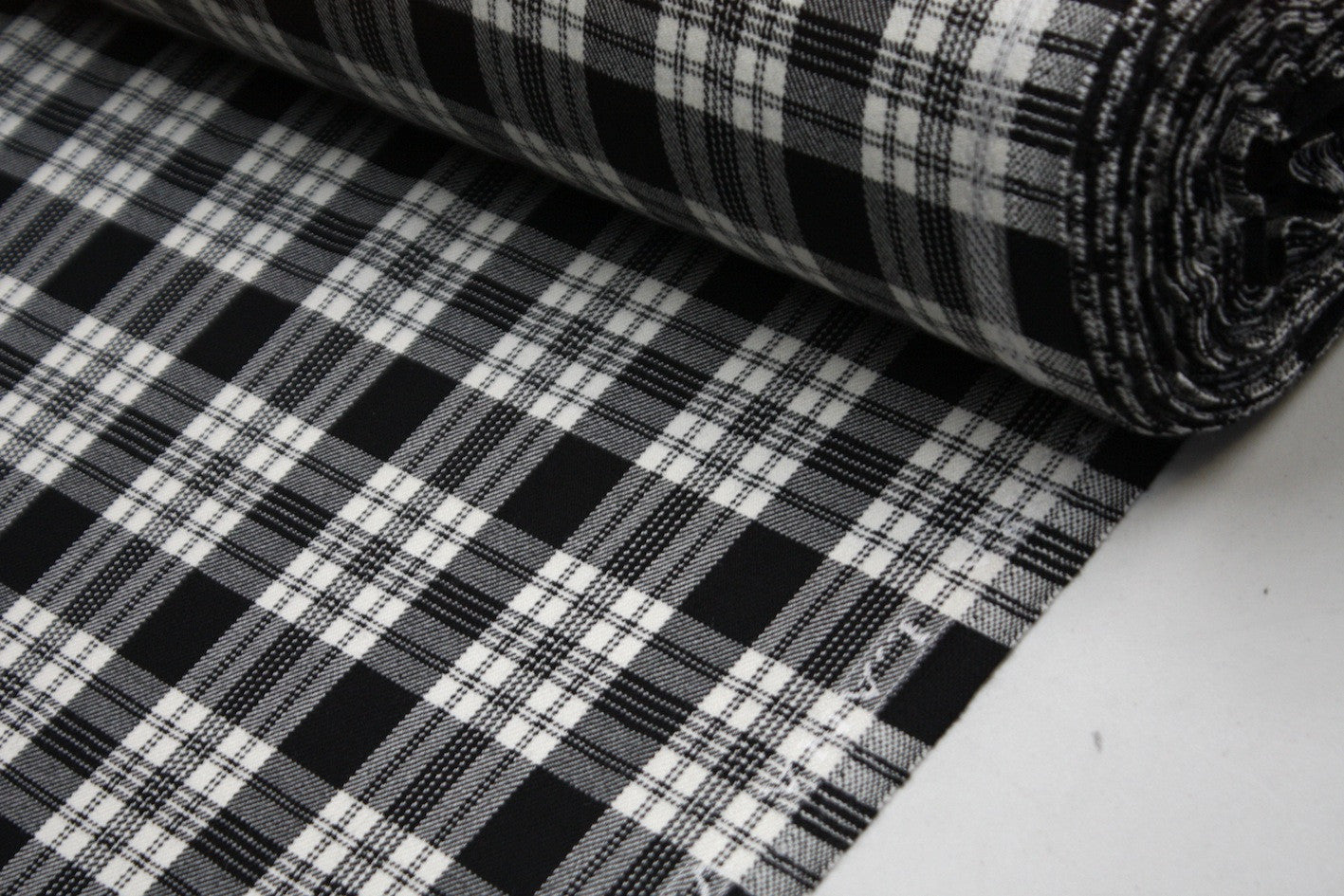 Bellini Tartan Plaid Scarf - Soft Wool Blend Wrap for Women & Men - Perfect for Fall, Winter & Holiday Outfits