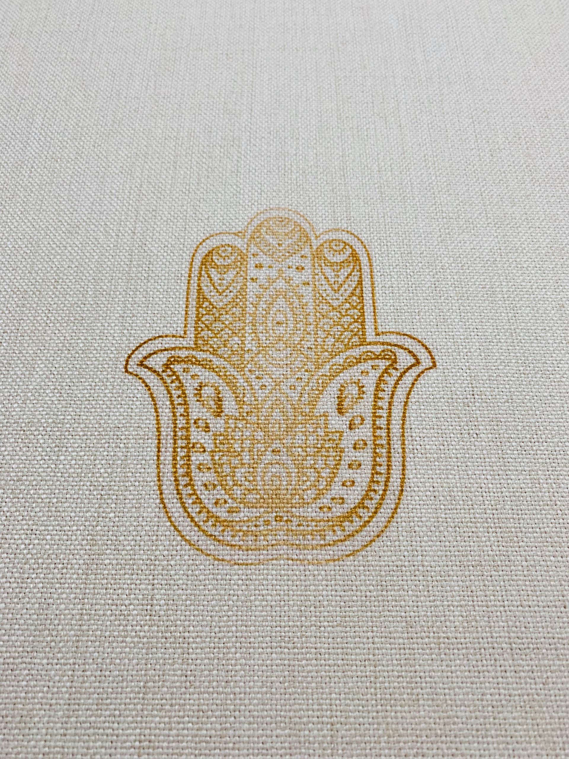 Shabbat Shalom Gold Rectangle Tablecloth - Elegant Judaica Home Decor for Shabbos & Jewish Holidays - Ivory Table Cover for Dining & Special Occasions (Gold, 55