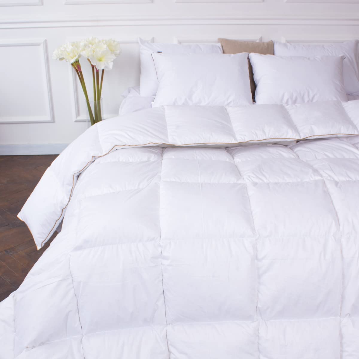 Premium MIRSON White Feather Goose Down Comforter - 700 Fill Power, Twin XL Size, 2900g Warmth, 100% Natural Cotton Cover (White) - Luxury Bedding for Winter, Guest Rooms & Cozy Home Decor