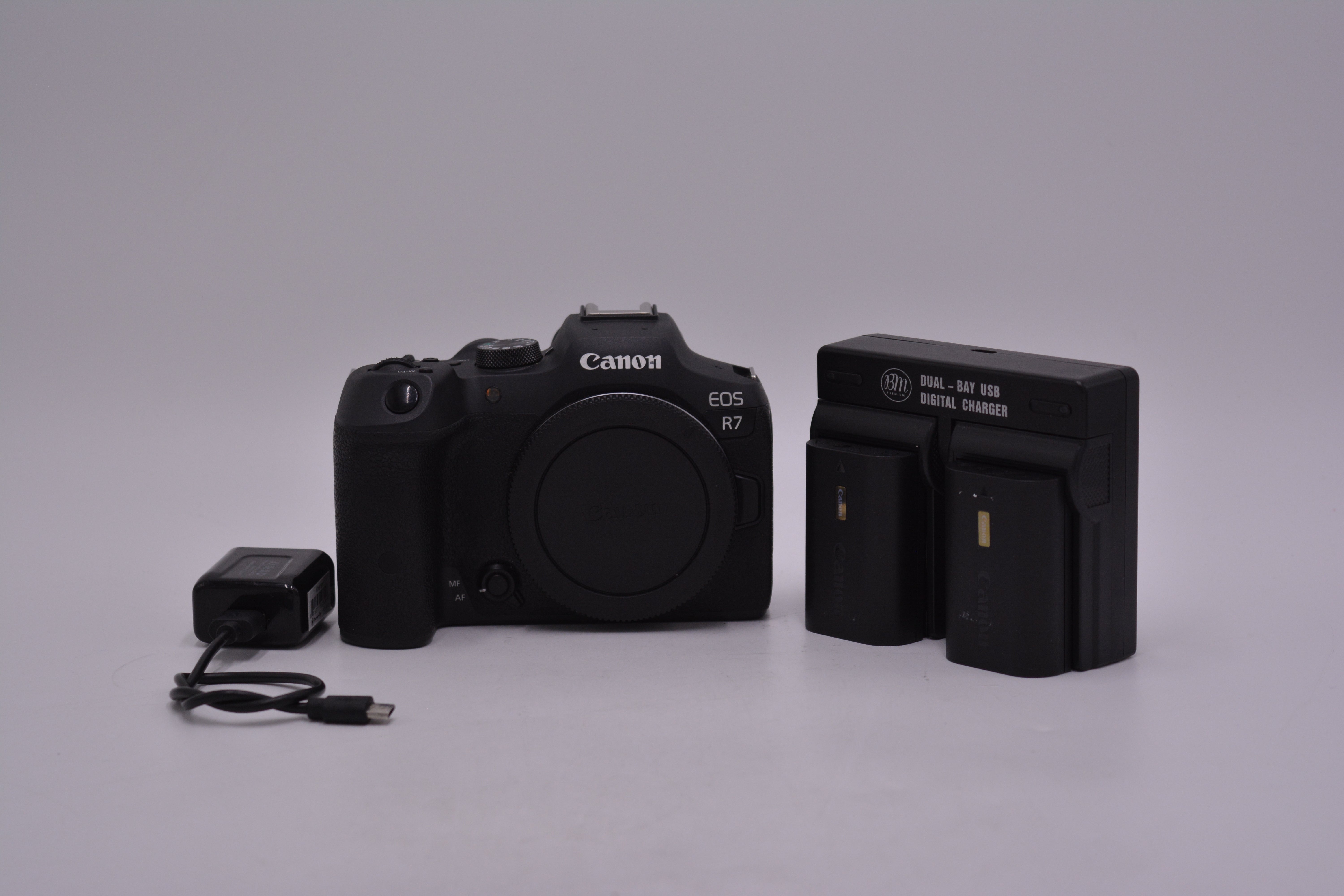 Canon EOS R7 Mirrorless Digital Camera - 32.5MP APS-C Sensor, 4K Video, Dual Pixel AF - Perfect for Travel Photography & Vlogging (Used)