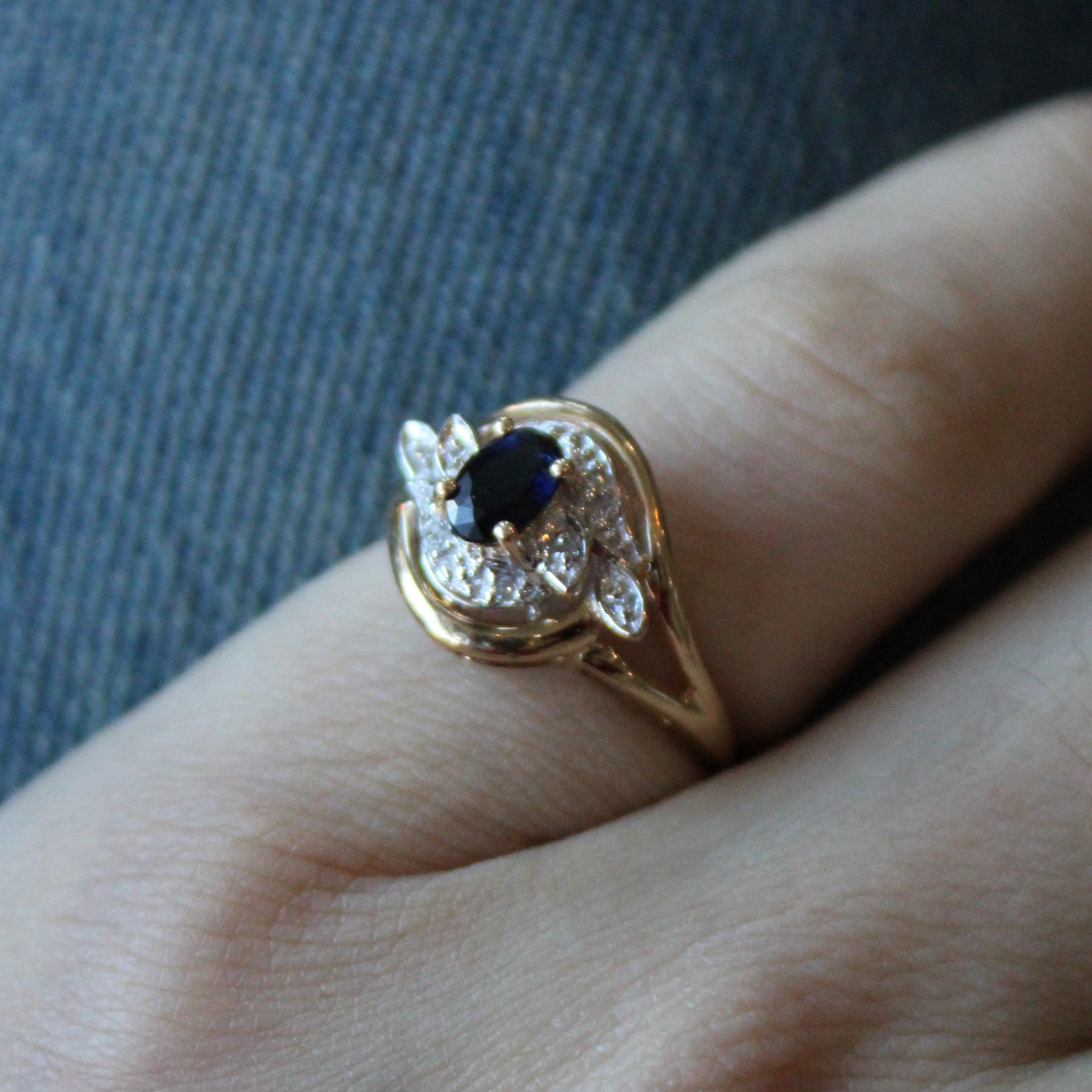 Elegant Bypass Sapphire & Diamond Ring - 0.40ct Sapphire with 0.04ctw Diamonds - Size 6.25 - Perfect for Engagement, Anniversary & Special Occasions