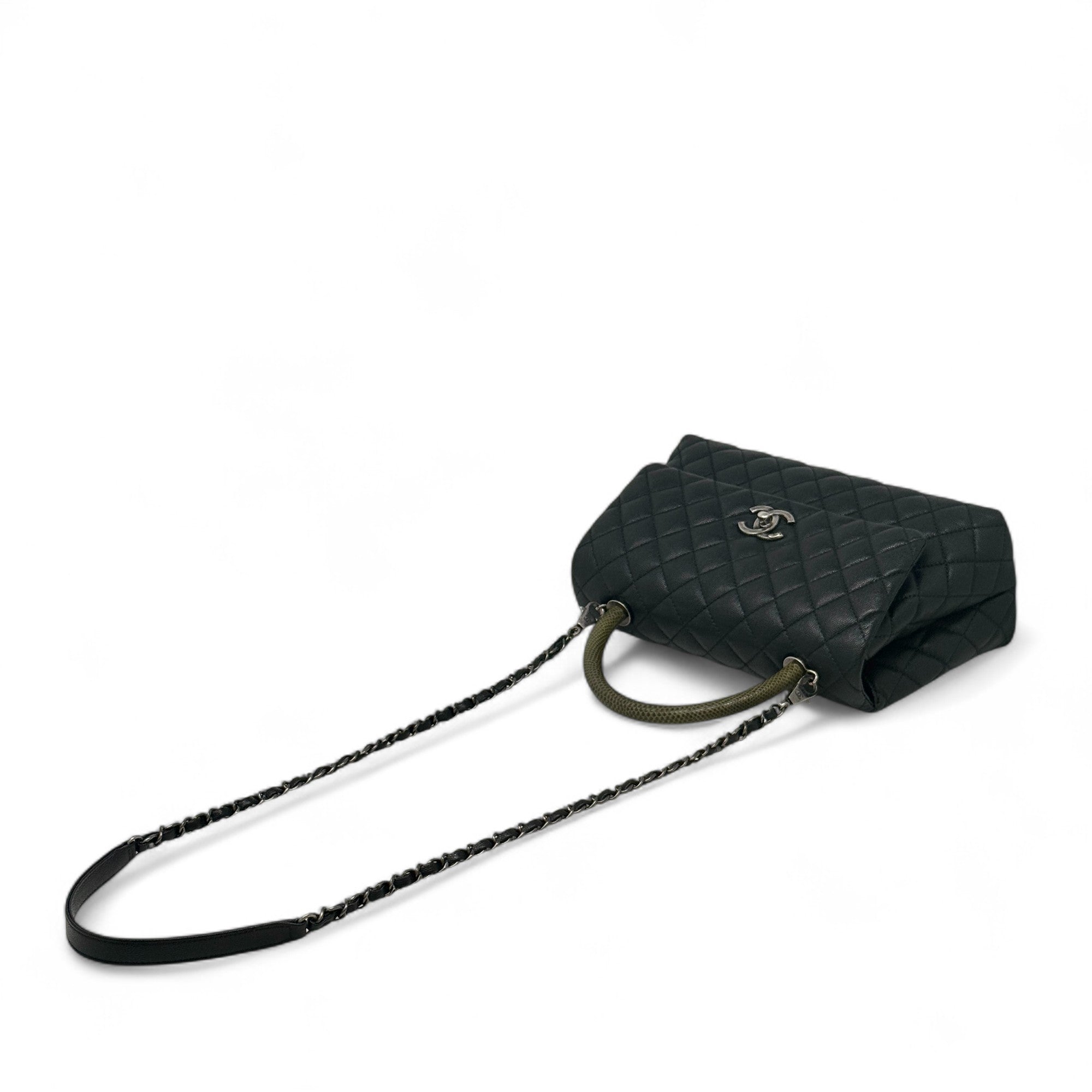 Chanel Black Medium Coco Handle Bag in Lizard Leather - Perfect for Evening Events & Luxury Fashion Accessories