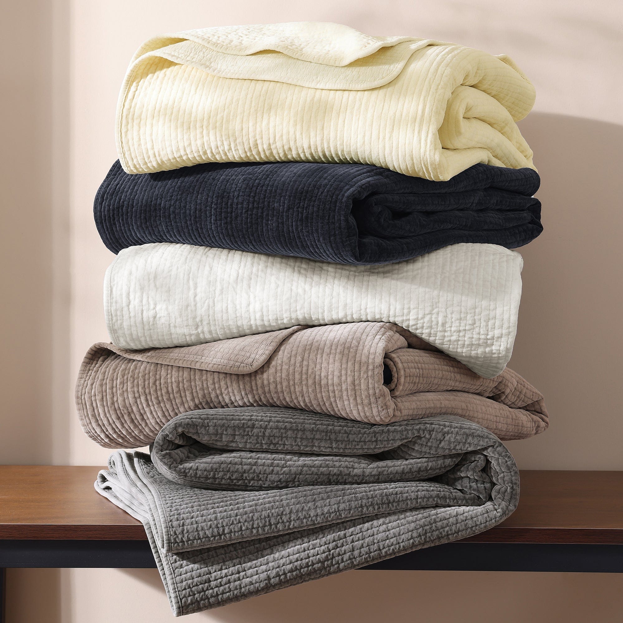 Luxury Stonewashed Cotton Velvet Quilt - Soft & Breathable Bedding Set for All Seasons - Perfect for Master Bedroom, Guest Room, or Cozy Living Room Decor