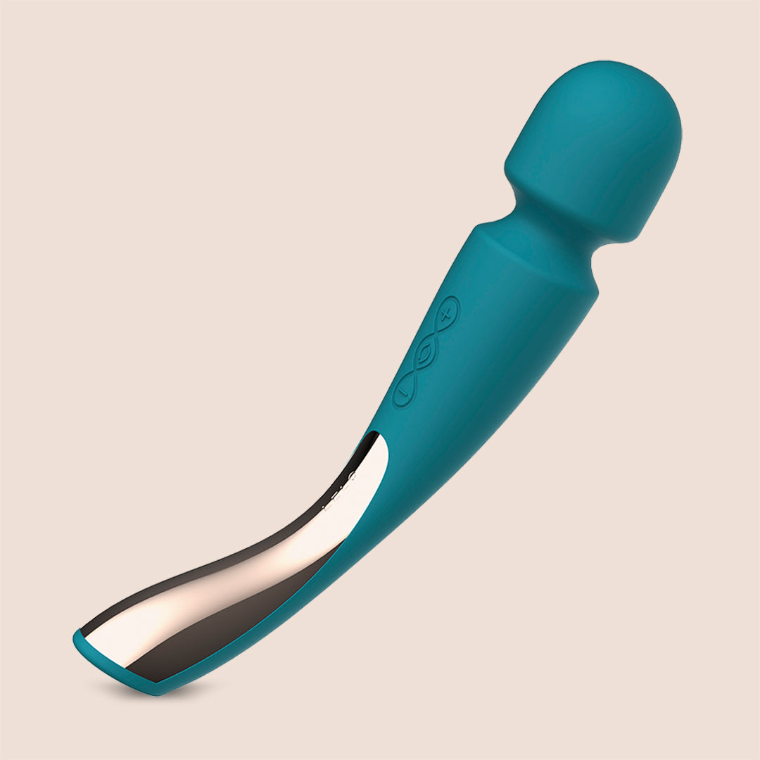 LELO SMART WAND™ 2 Medium - Premium Rechargeable Body Massager for Women & Men - Relaxation & Intimate Pleasure - Perfect for Stress Relief, Muscle Tension & Couples Play