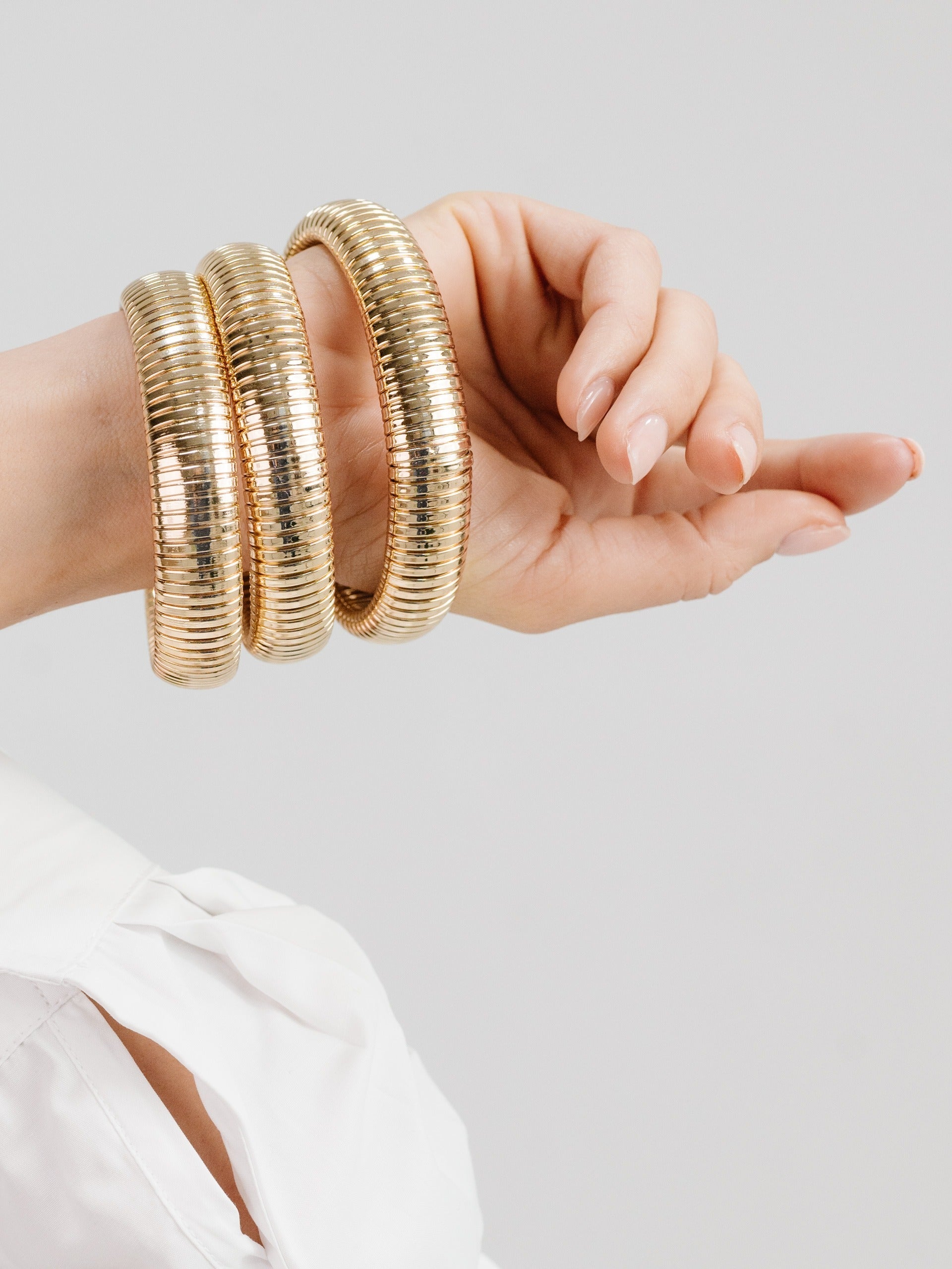 Flexible Snake Chain Stretch Bracelet Set for Women - Adjustable Stackable Boho Jewelry for Everyday Wear & Gift Giving