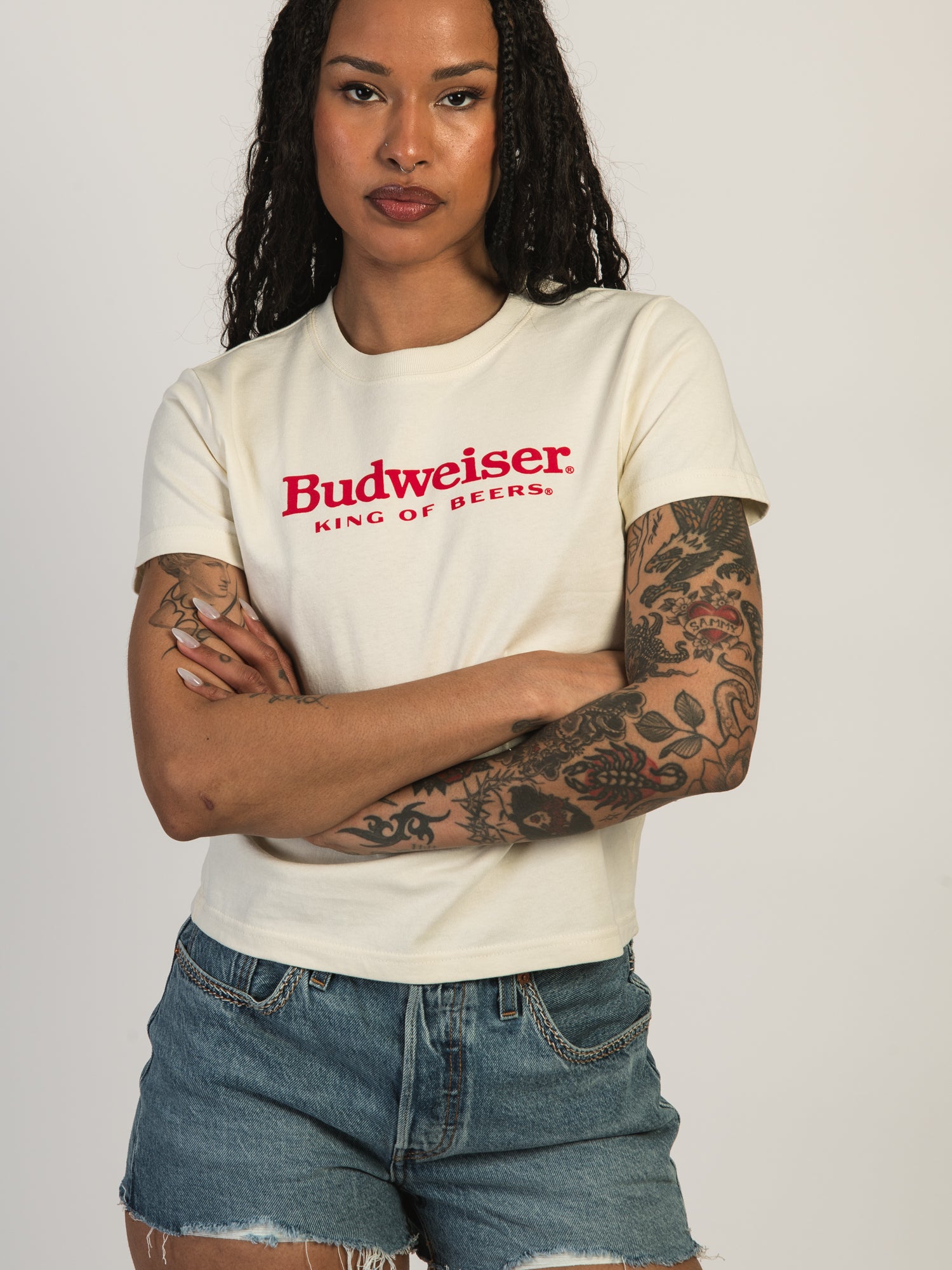 Budweiser Basic Boxy Tee - Comfortable Unisex T-Shirt for Casual Wear, Street Style & Everyday Outfits