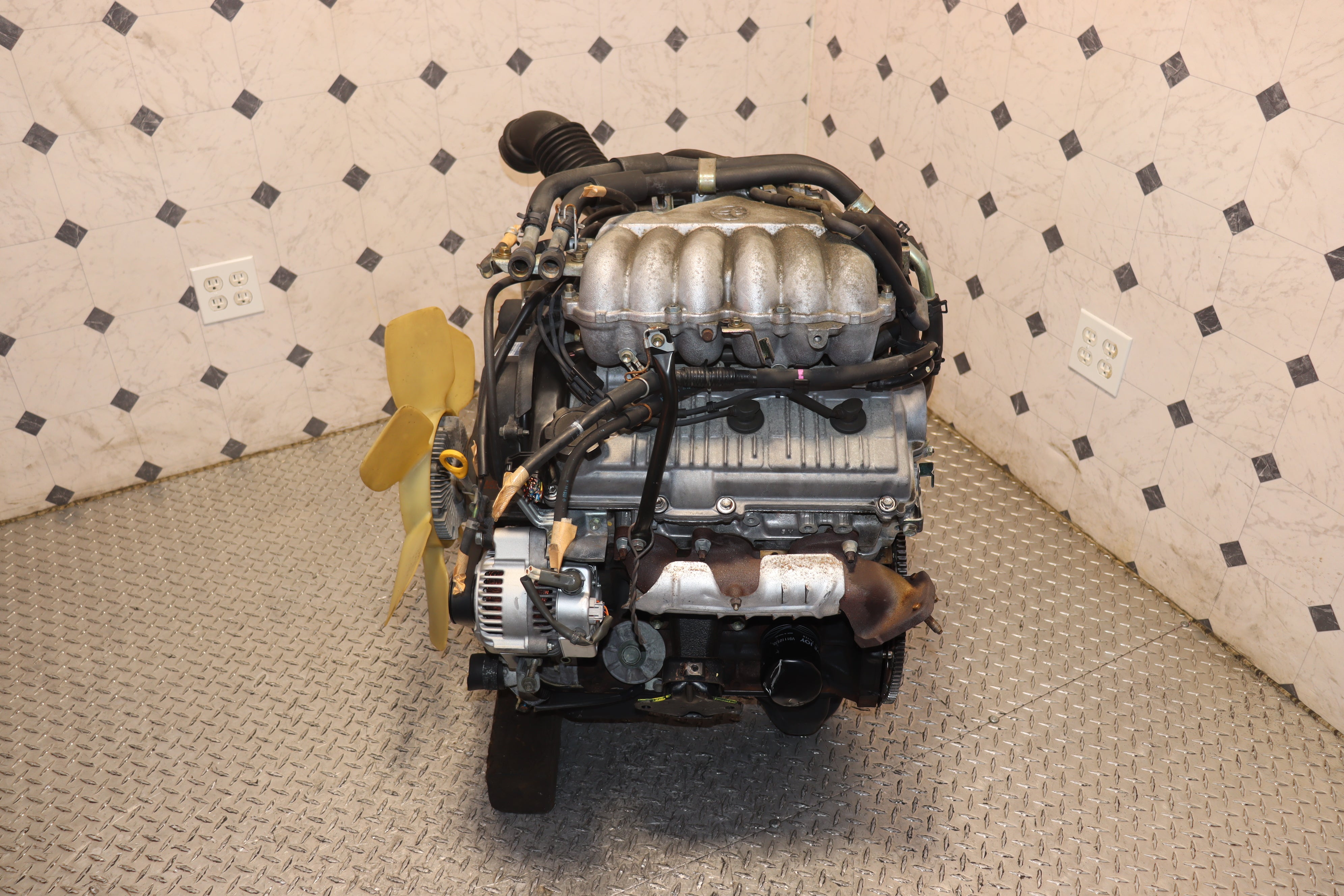 JDM 5VZ-FE 3.4L V6 4CAM Engine for 95-02 Toyota Tacoma, 96-02 4Runner & 95-98 T100 - High Performance Replacement Engine for Off-Roading & Truck Upgrades
