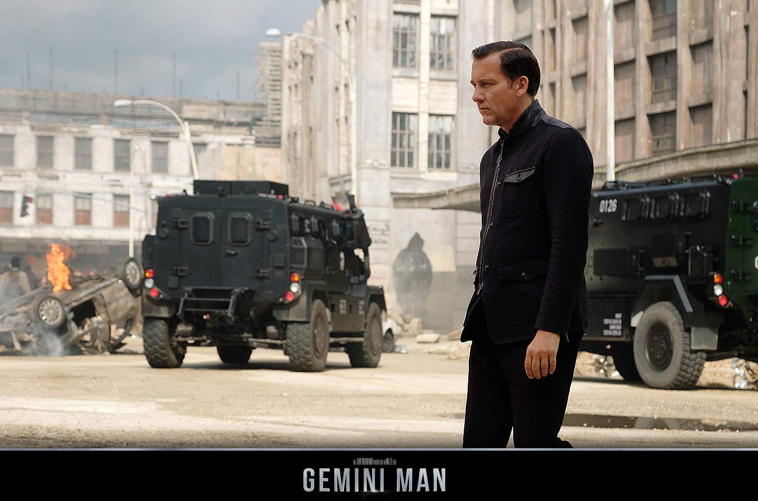 Gemini Man Blu-ray - 4K Ultra HD + Blu-ray + Digital Copy - Action Sci-Fi Movie Starring Will Smith - Perfect for Movie Nights & Sci-Fi Fans