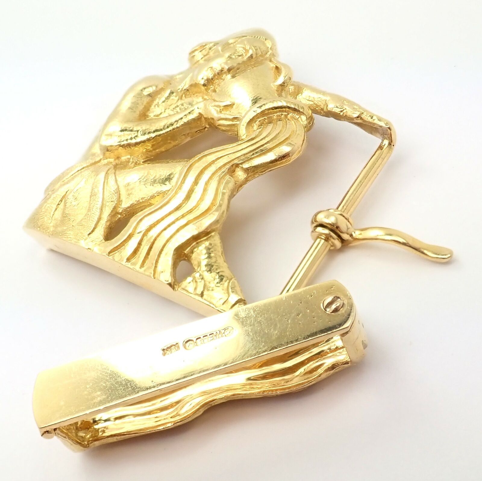 Vintage David Webb 18k Yellow Gold Zodiac Aquarius Belt Buckle - 1980s Luxury Collectible Jewelry for Fashion & Special Occasions