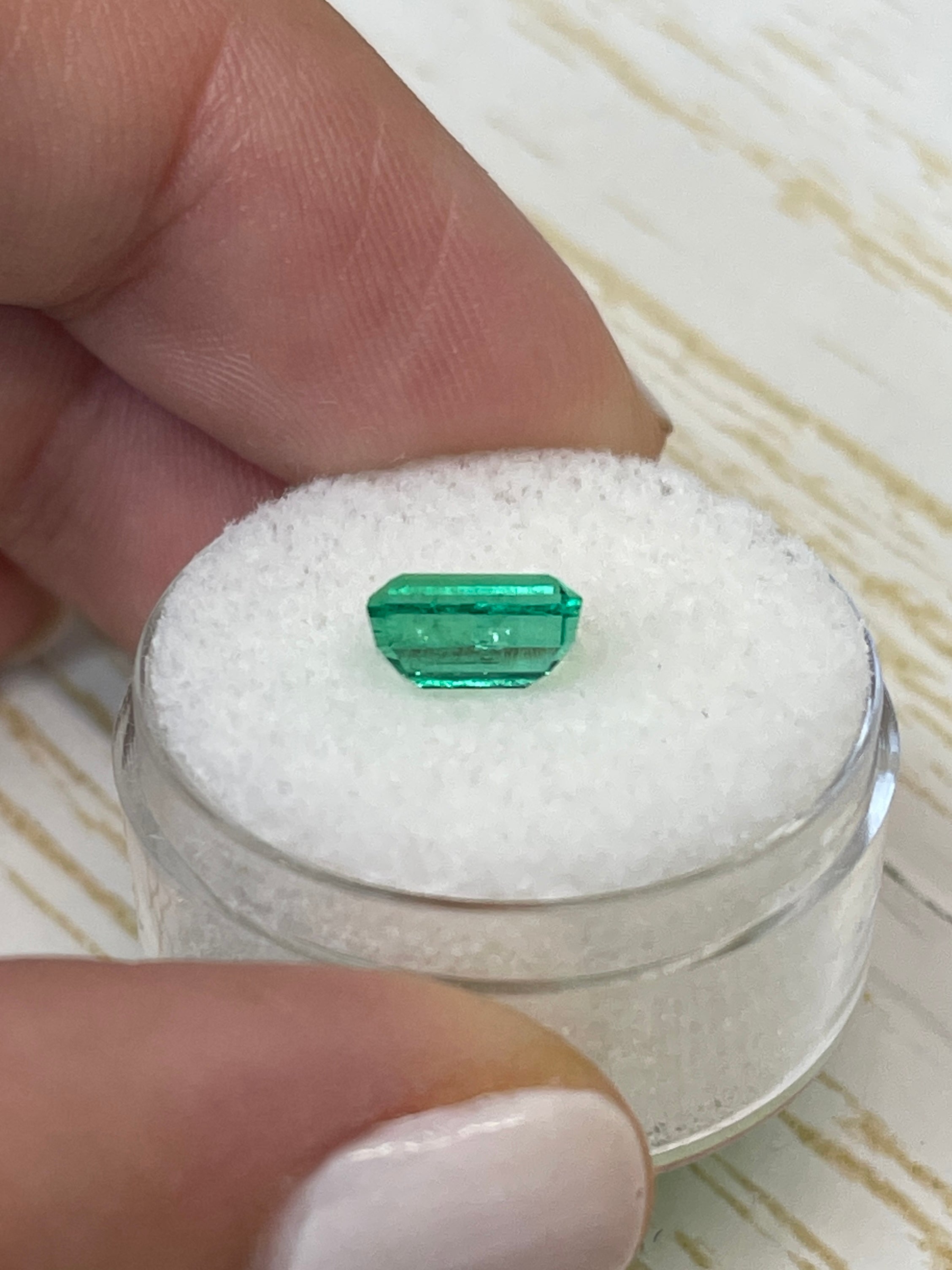 1.50 Carat 8x5mm Muzo Green Natural Loose Colombian Emerald - Emerald Cut Gemstone for Jewelry Making, Engagement Rings & Luxury Gifts