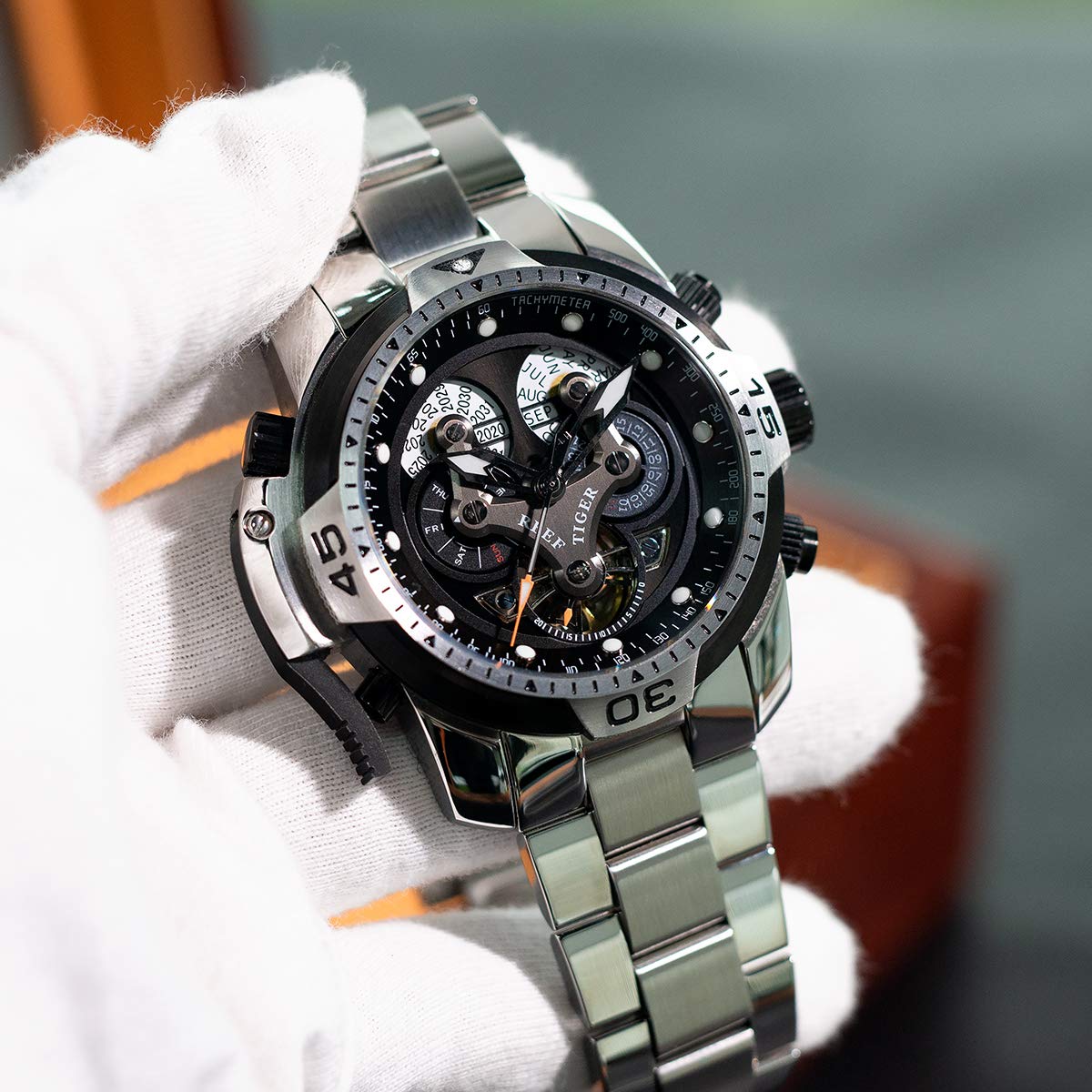 REEF TIGER Men's Luxury Sports Watch with Date & Day Complication - Black Dial Mechanical Bracelet Watch RGA3503 for Business, Casual & Outdoor Activities