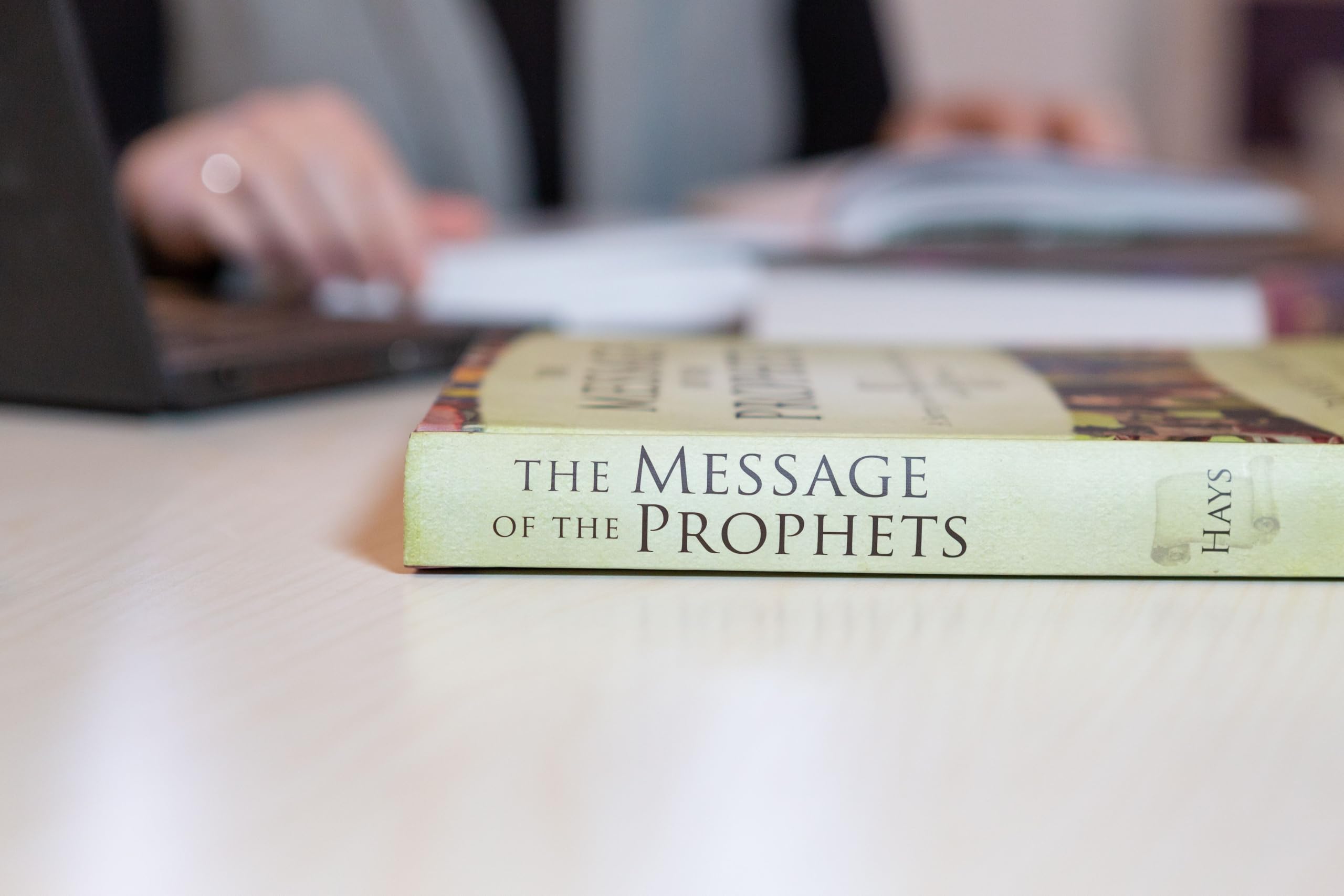 Prophets of the Old Testament: Survey of Biblical Prophetic & Apocalyptic Books - Study Guide for Bible Scholars & Theology Students