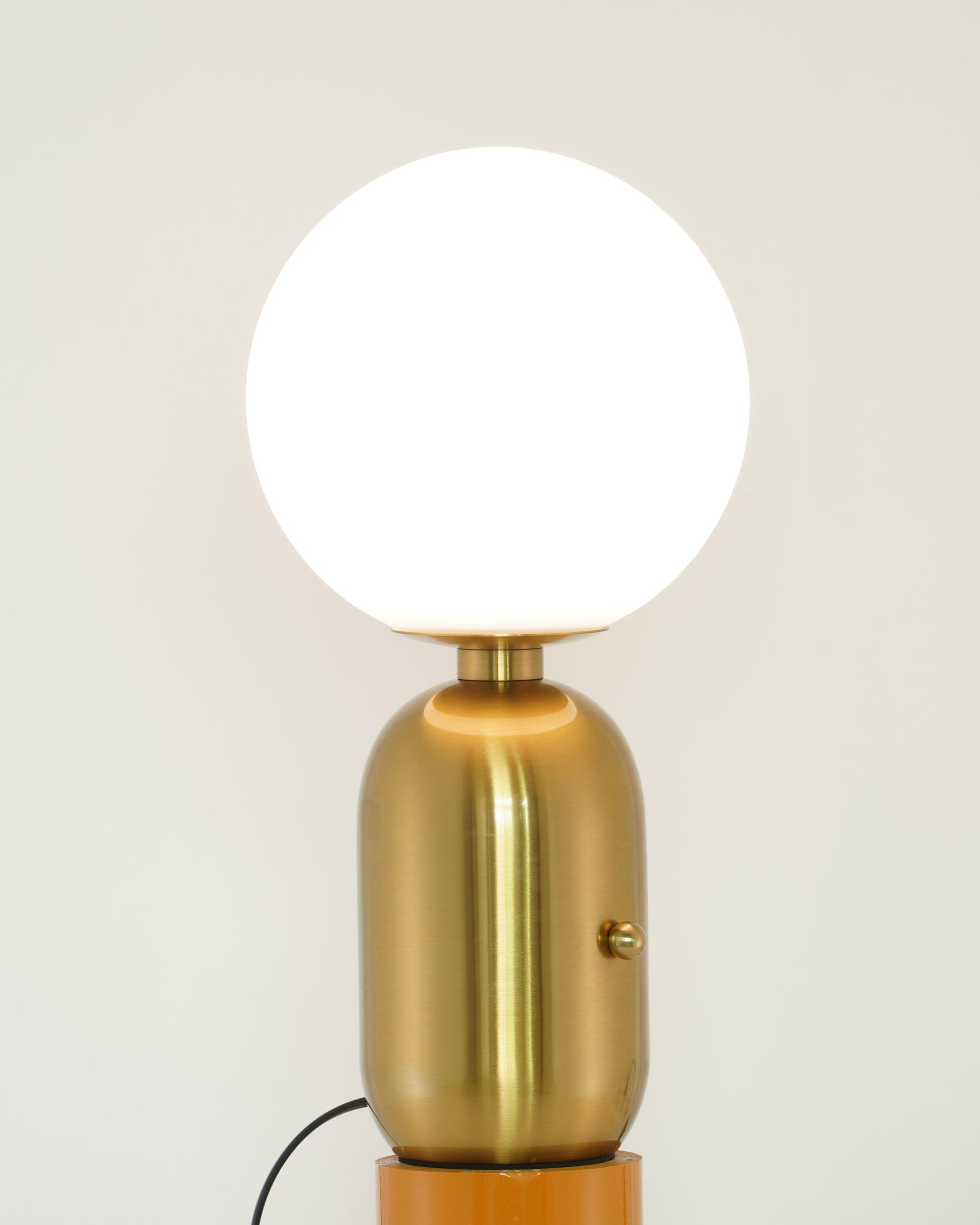 Modern Kade Table Lamp - Adjustable LED Desk Light with USB Port for Home Office, Bedroom & Study - Perfect for Reading, Working & Nightstand Use