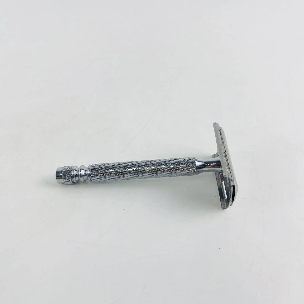 Premium Long Handle Double Edge Safety Razor - Butterfly Open Chrome Steel Razor with Blades for Men | Smooth, Close Shave | Ideal for Travel & Daily Grooming Routine