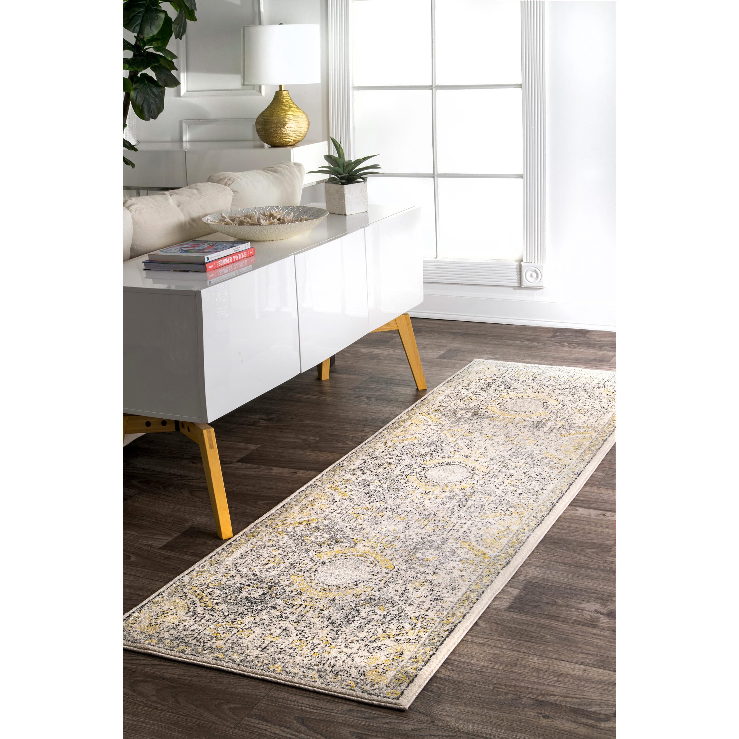 nuLOOM Minta Vintage Transitional Area Rug - 2x6 Runner Rug in Gold/Off-White for Living Room, Bedroom, Dining Room, Entryway, Hallway & Kitchen | Soft & Durable Vintage Style Rug for Home Decor