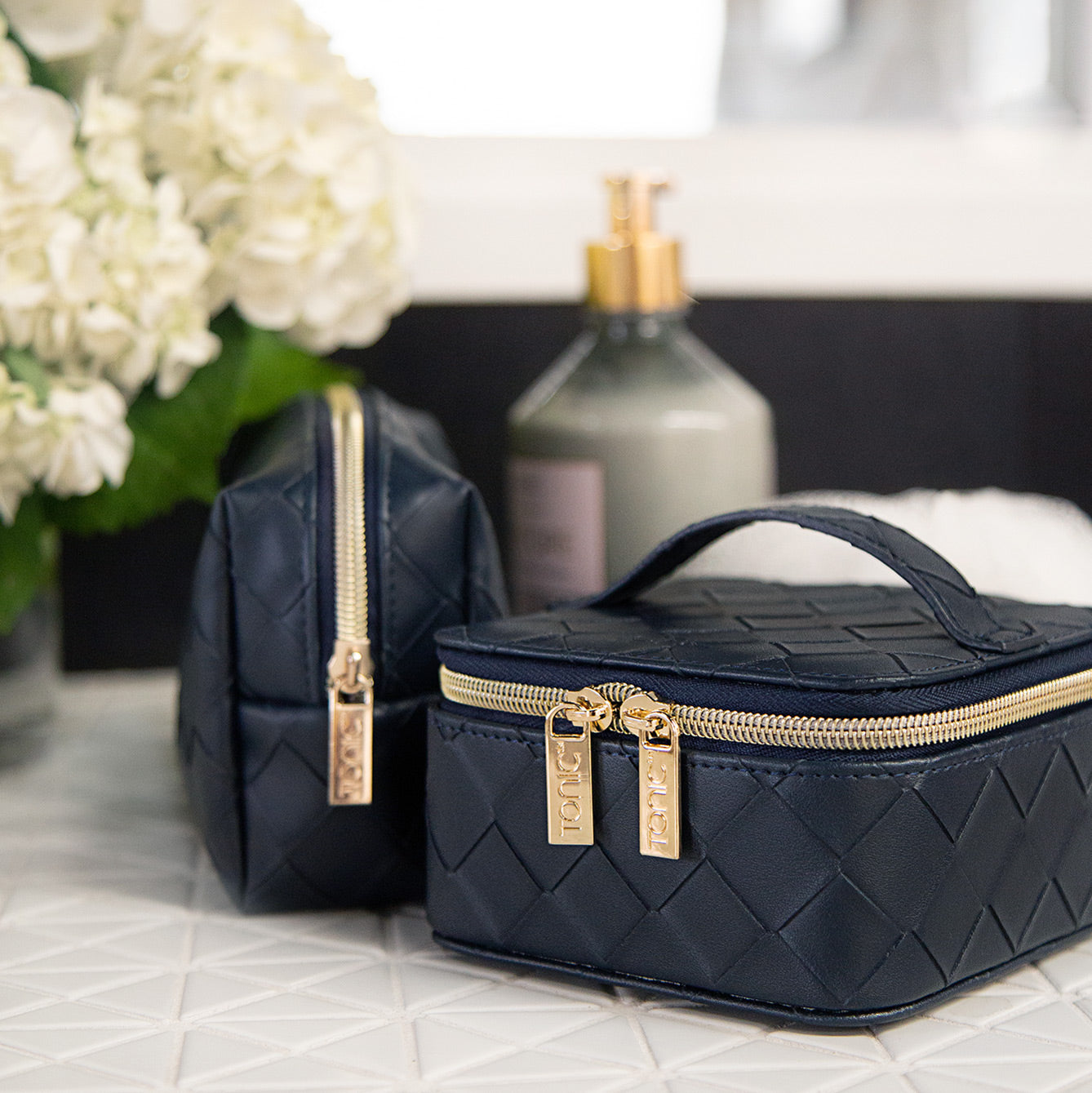 Elegant Navy Blue Woven Jewelry Cube Box - Perfect for Organizing Rings, Earrings & Necklaces | Stylish Gift for Women