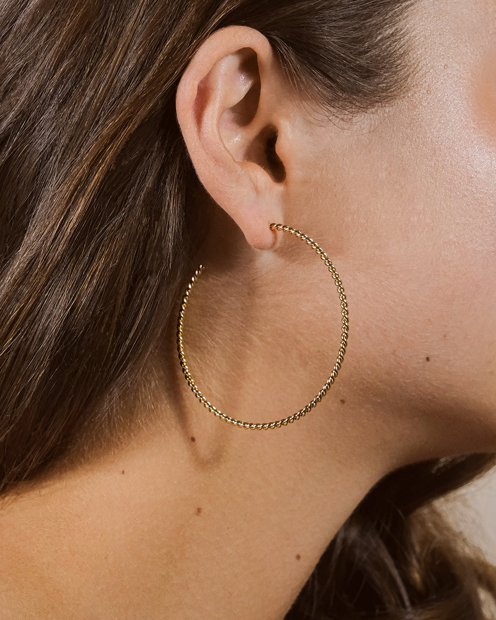 Trendy Rope Twist Hoop Earrings for Women - Gold & Silver Dangle Drop Hoops - Perfect for Casual, Party & Wedding Jewelry
