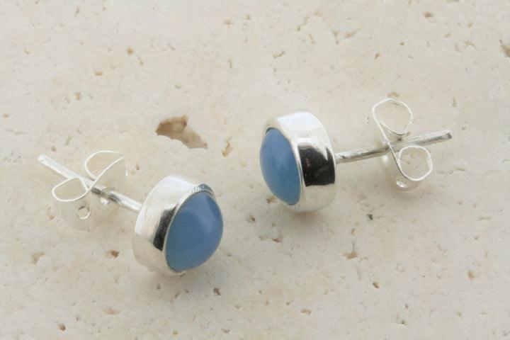 6mm Blue Chalcedony Stud Earrings for Women – Elegant Gemstone Jewelry for Everyday Wear & Special Occasions